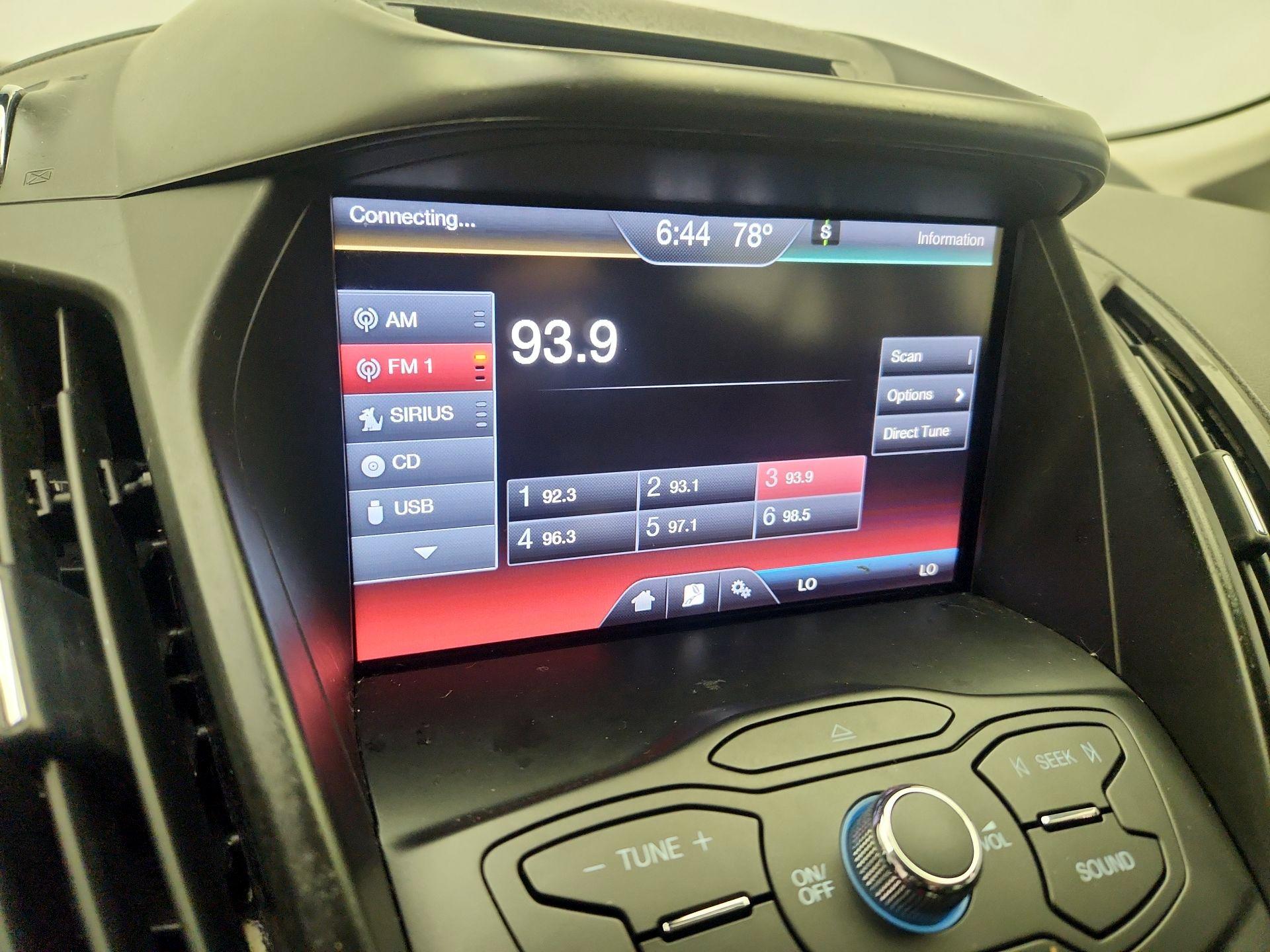 Thumbnail: 2015 Ford C-Max - 15