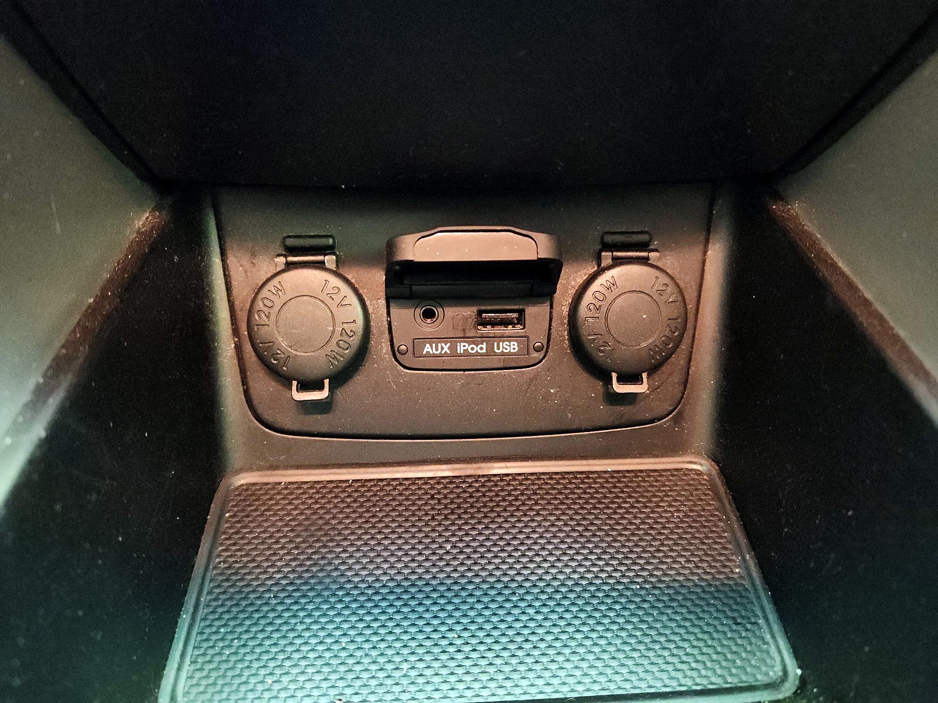 Thumbnail: 2013 Hyundai Sonata - 17