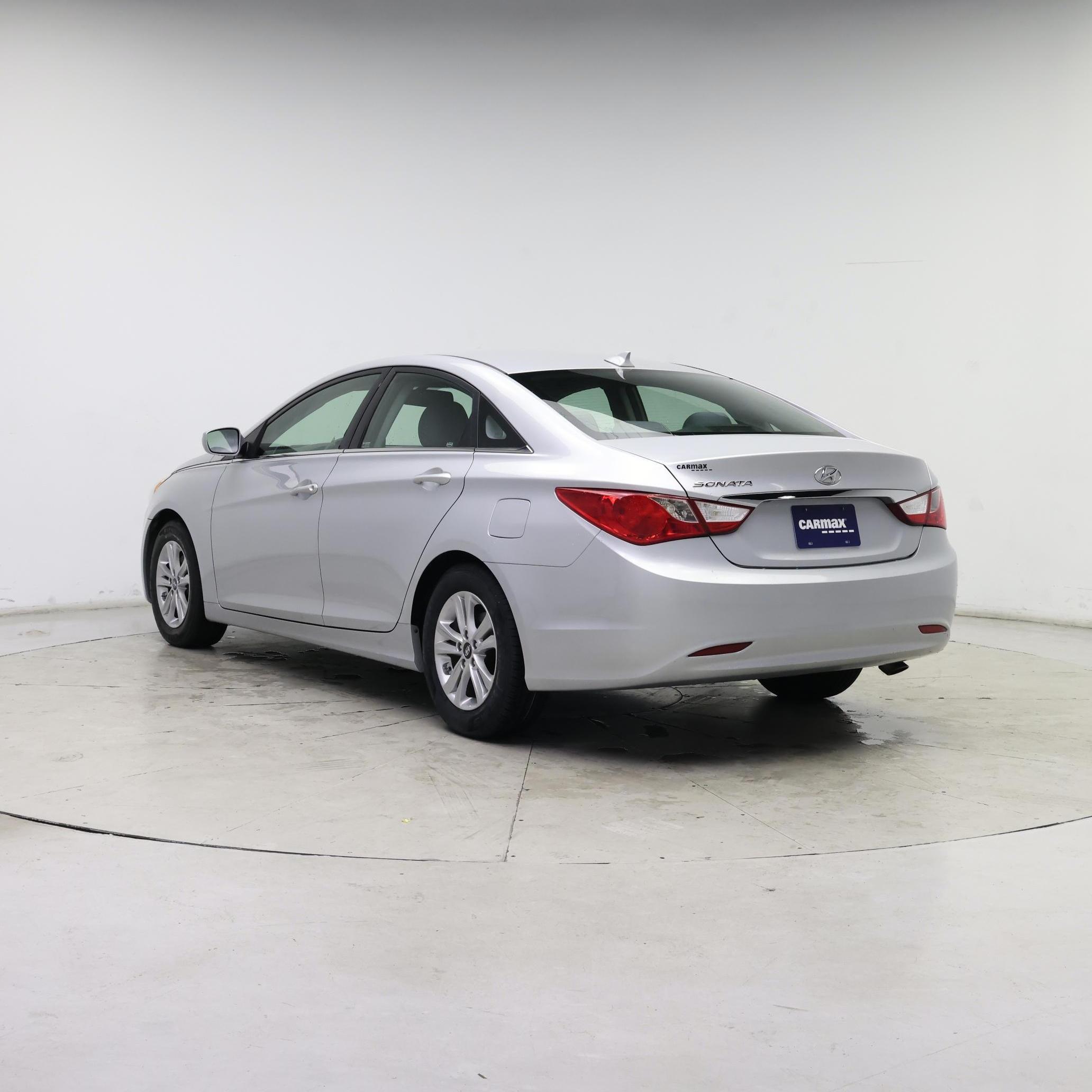 Thumbnail: 2013 Hyundai Sonata - 2