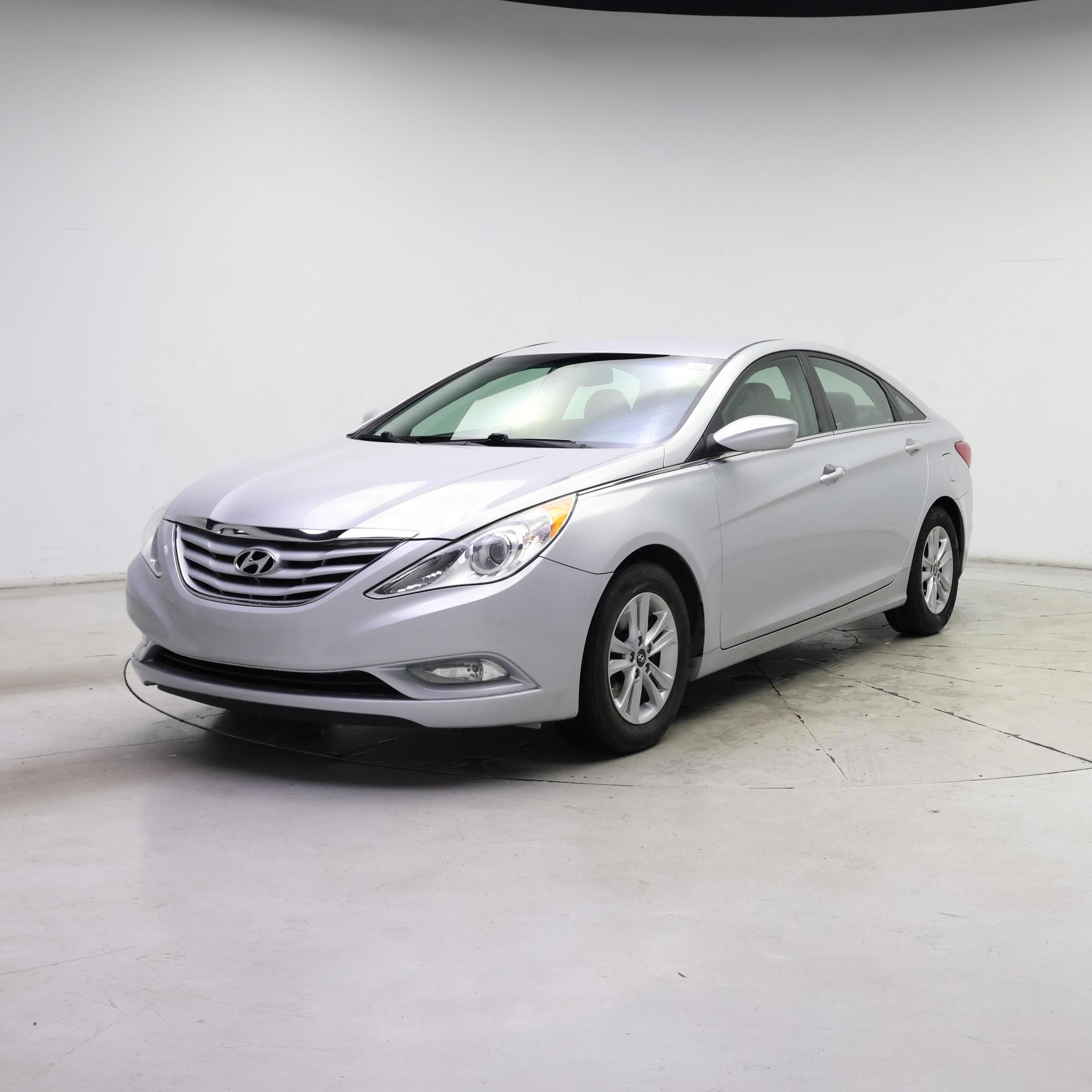 Thumbnail: 2013 Hyundai Sonata - 4