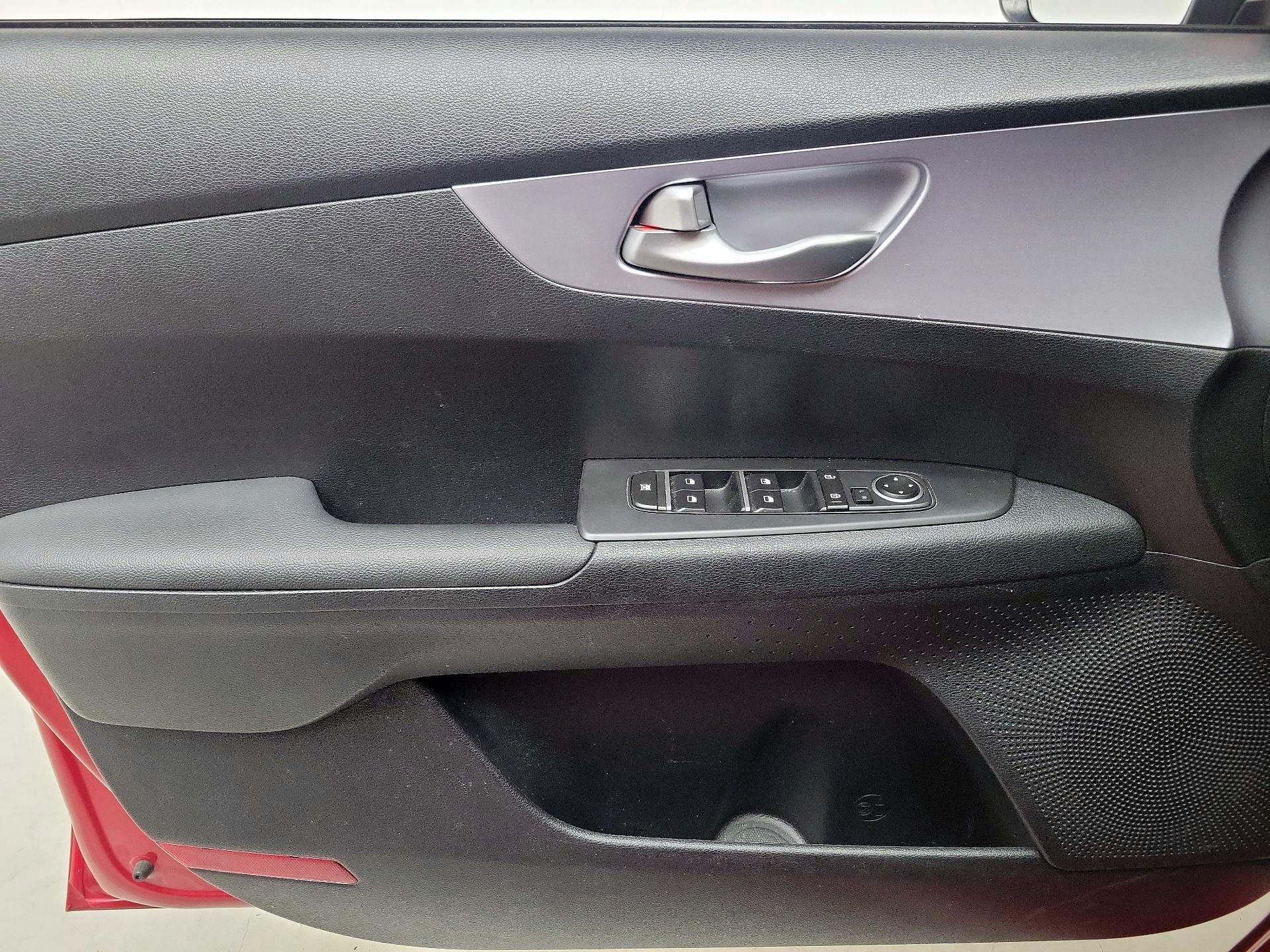 Thumbnail: 2024 Kia Forte - 12