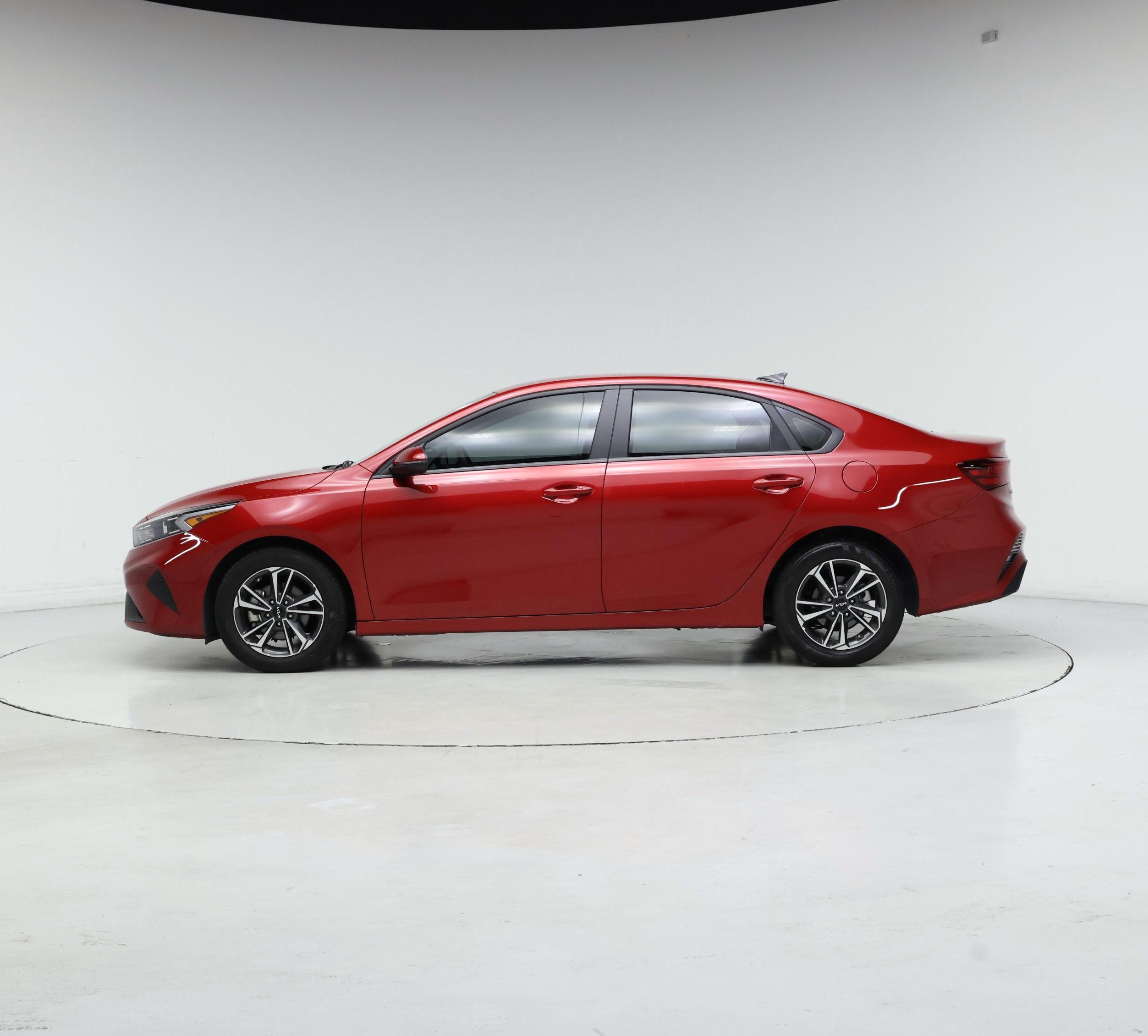 Thumbnail: 2024 Kia Forte - 3