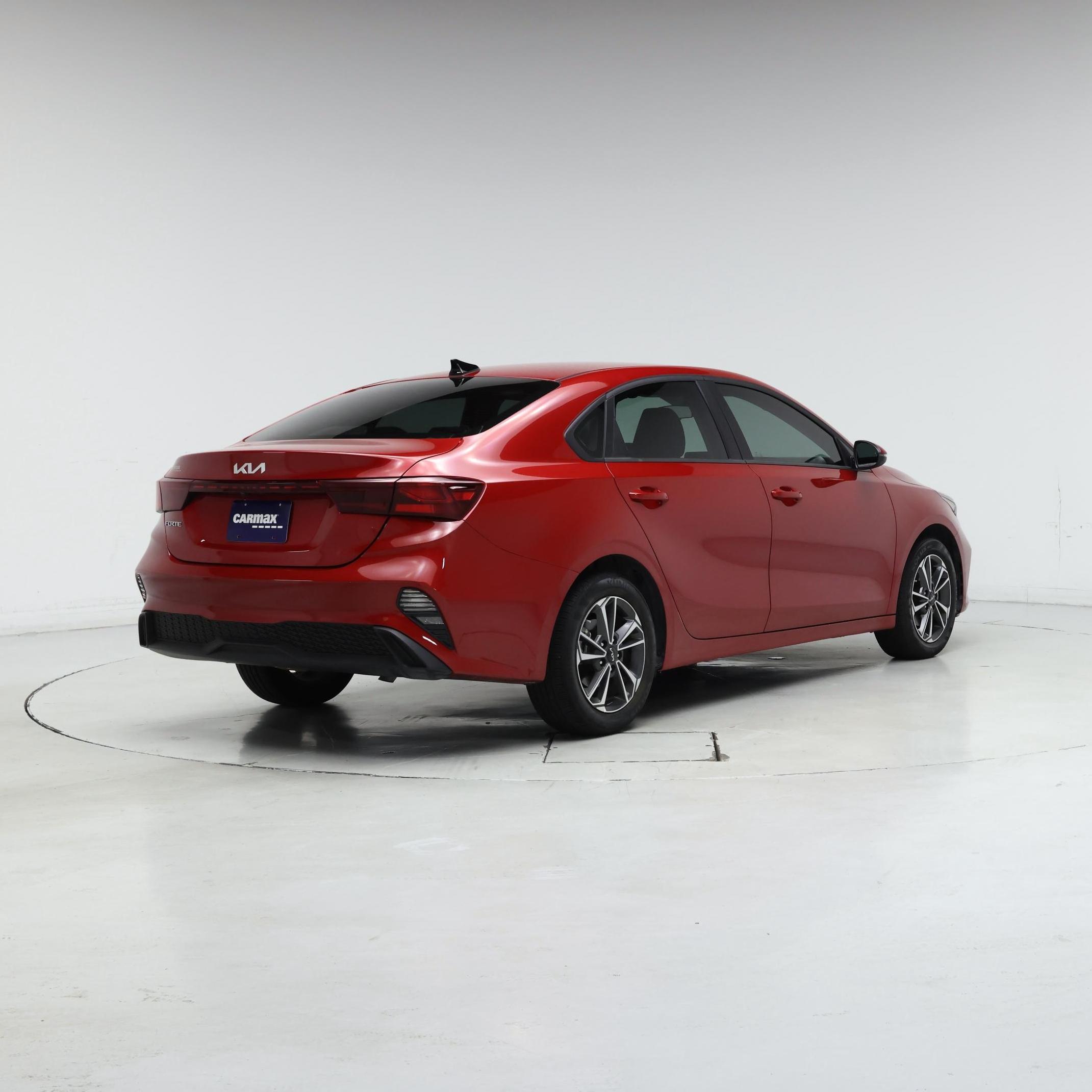 Thumbnail: 2024 Kia Forte - 8