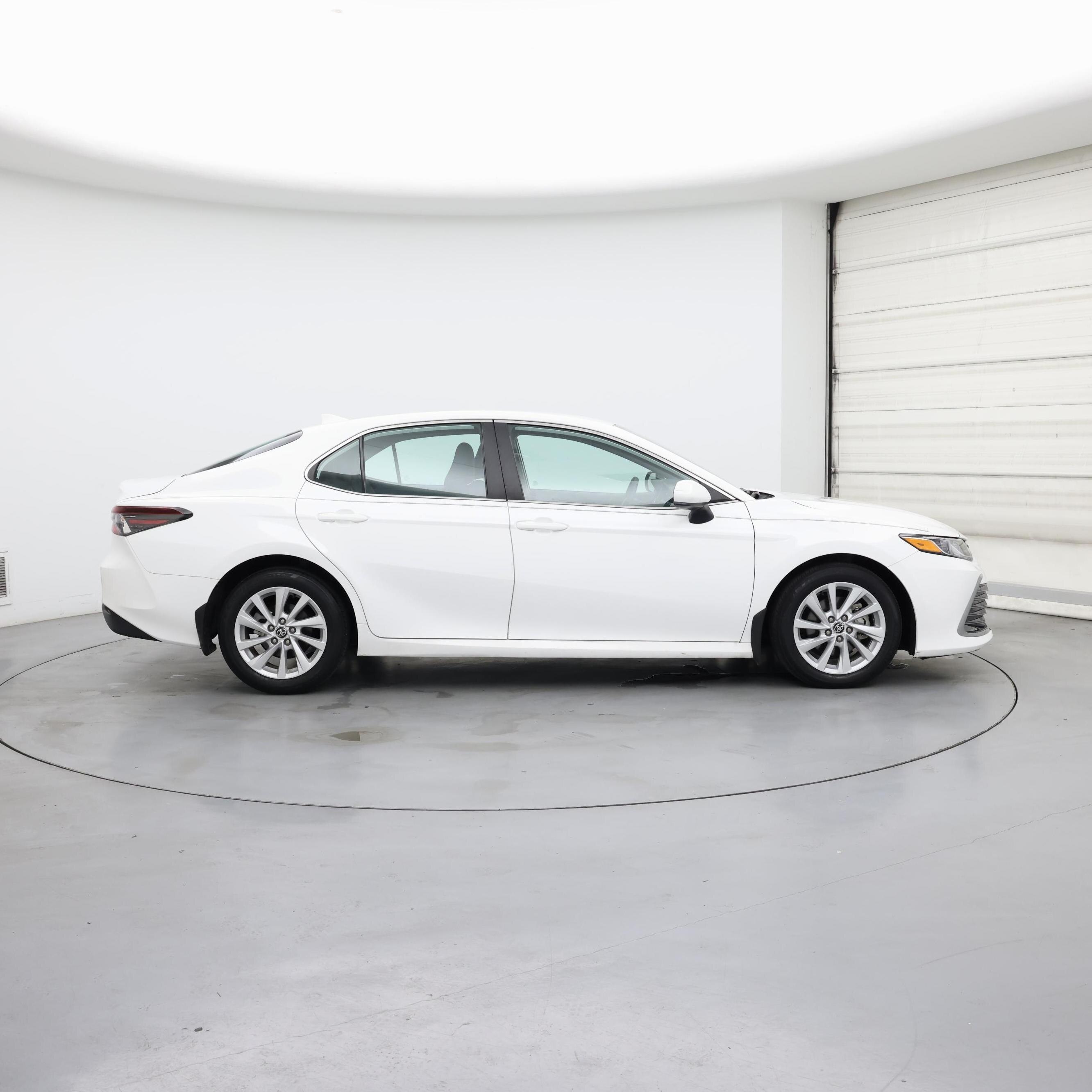 Thumbnail: 2021 Toyota Camry - 7