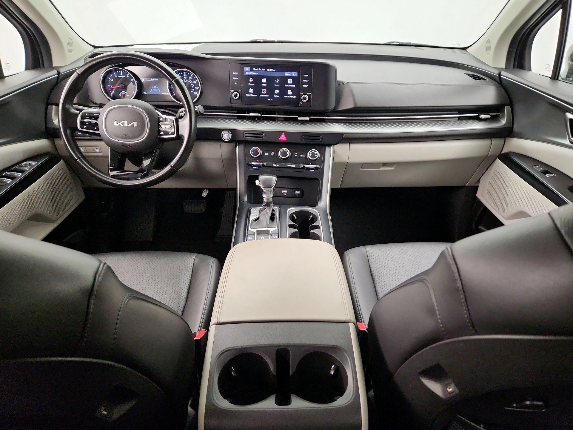 Thumbnail: 2022 Kia Carnival - 9