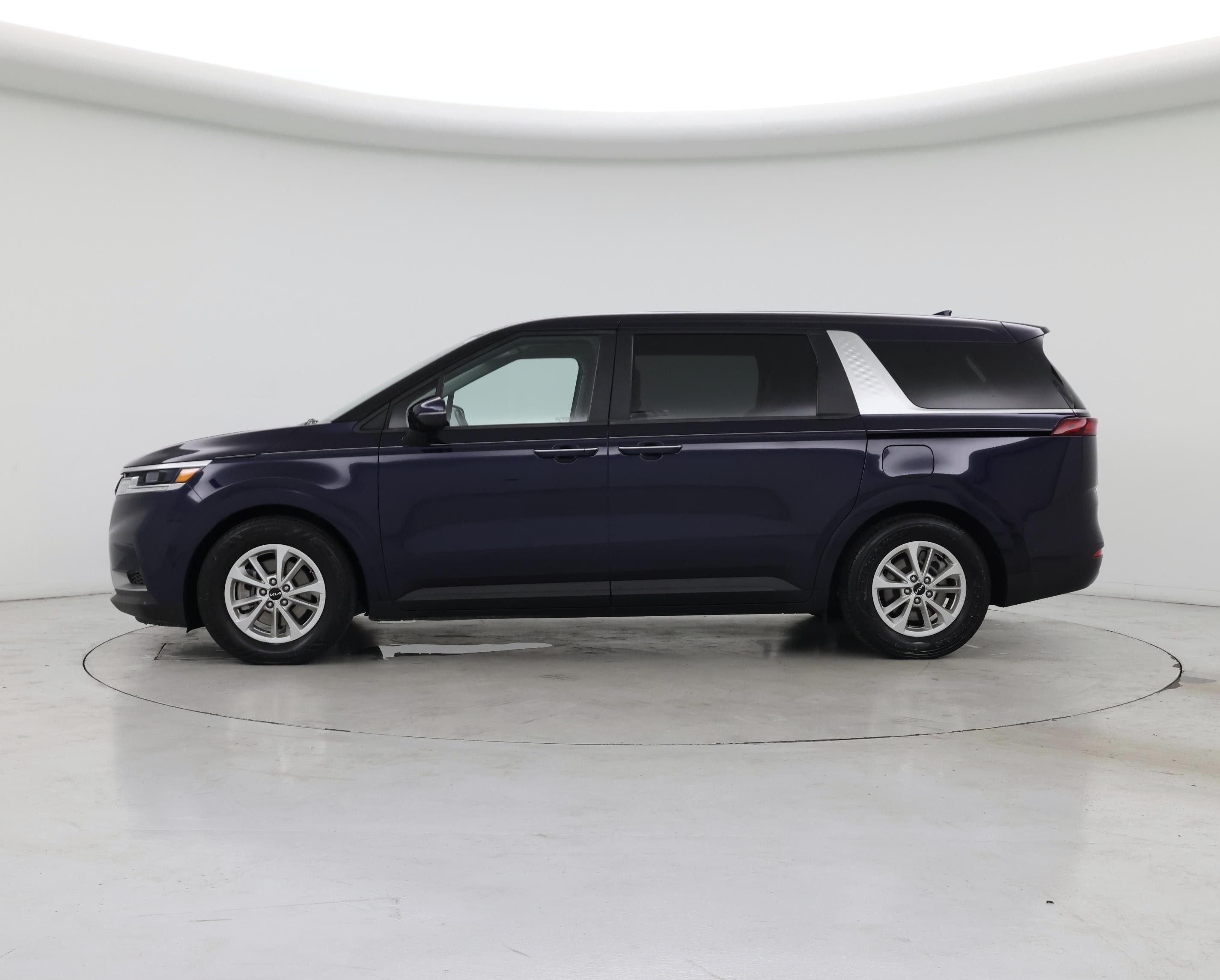 Thumbnail: 2022 Kia Carnival - 3