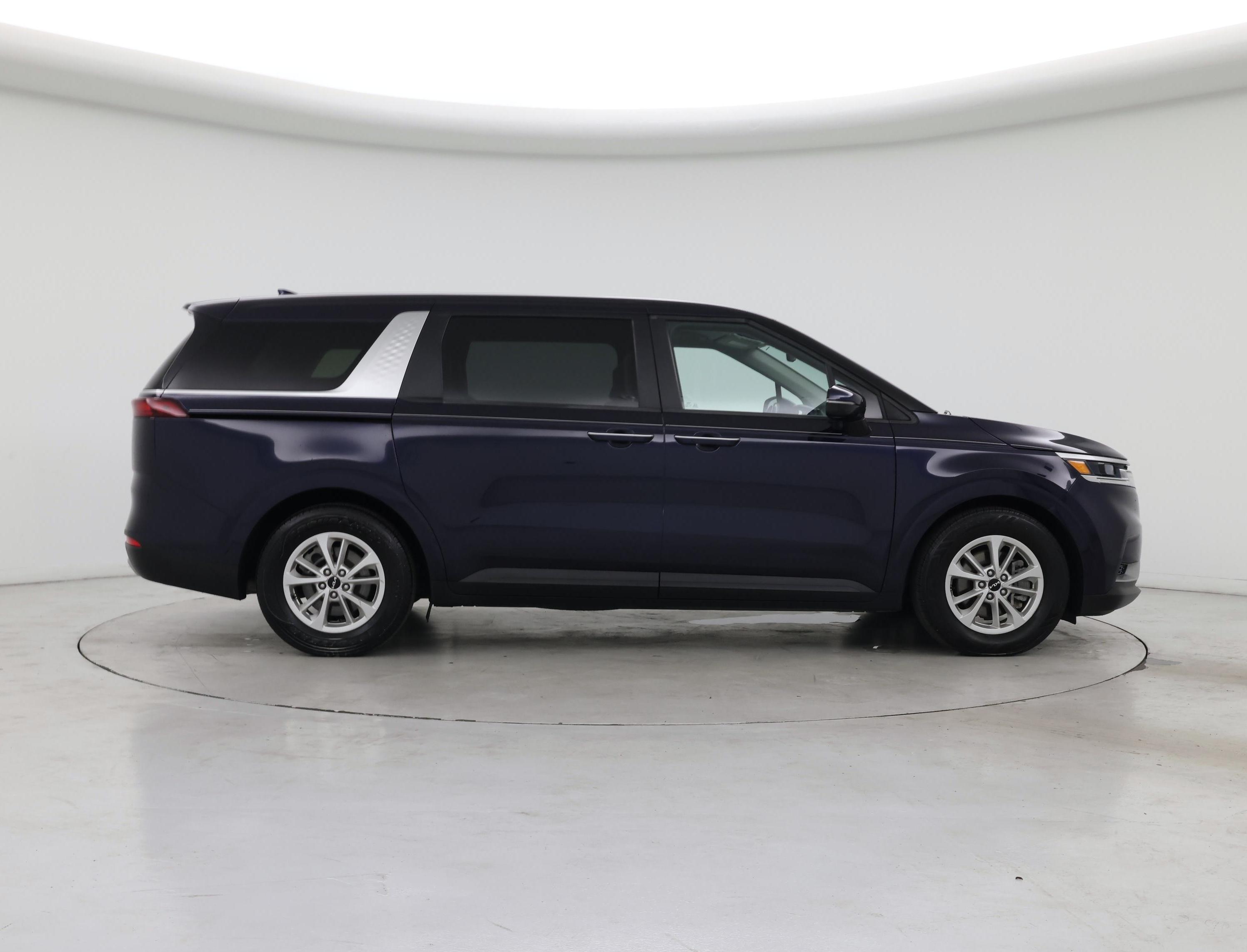 Thumbnail: 2022 Kia Carnival - 7