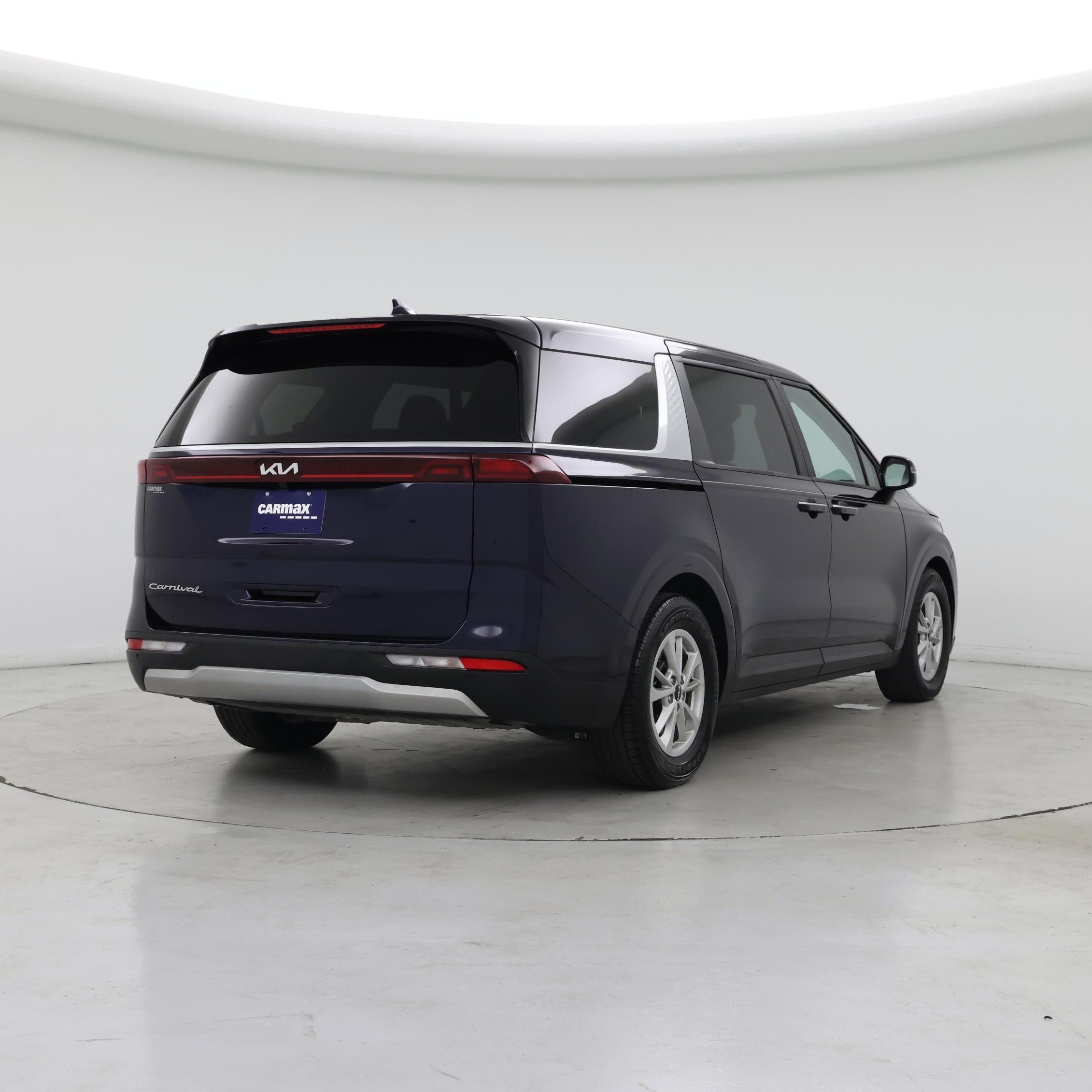 Thumbnail: 2022 Kia Carnival - 8