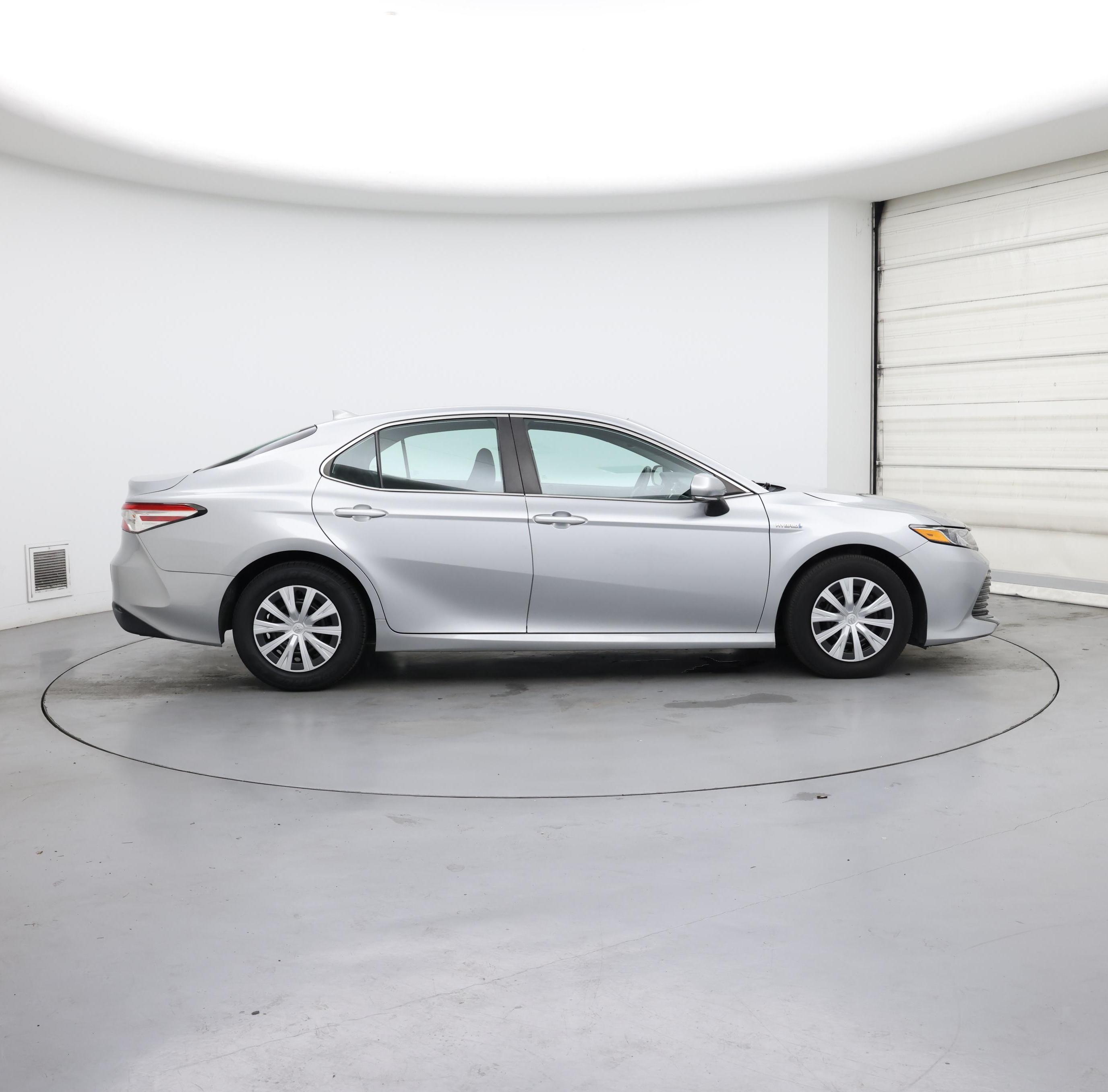 Thumbnail: 2020 Toyota Camry - 7