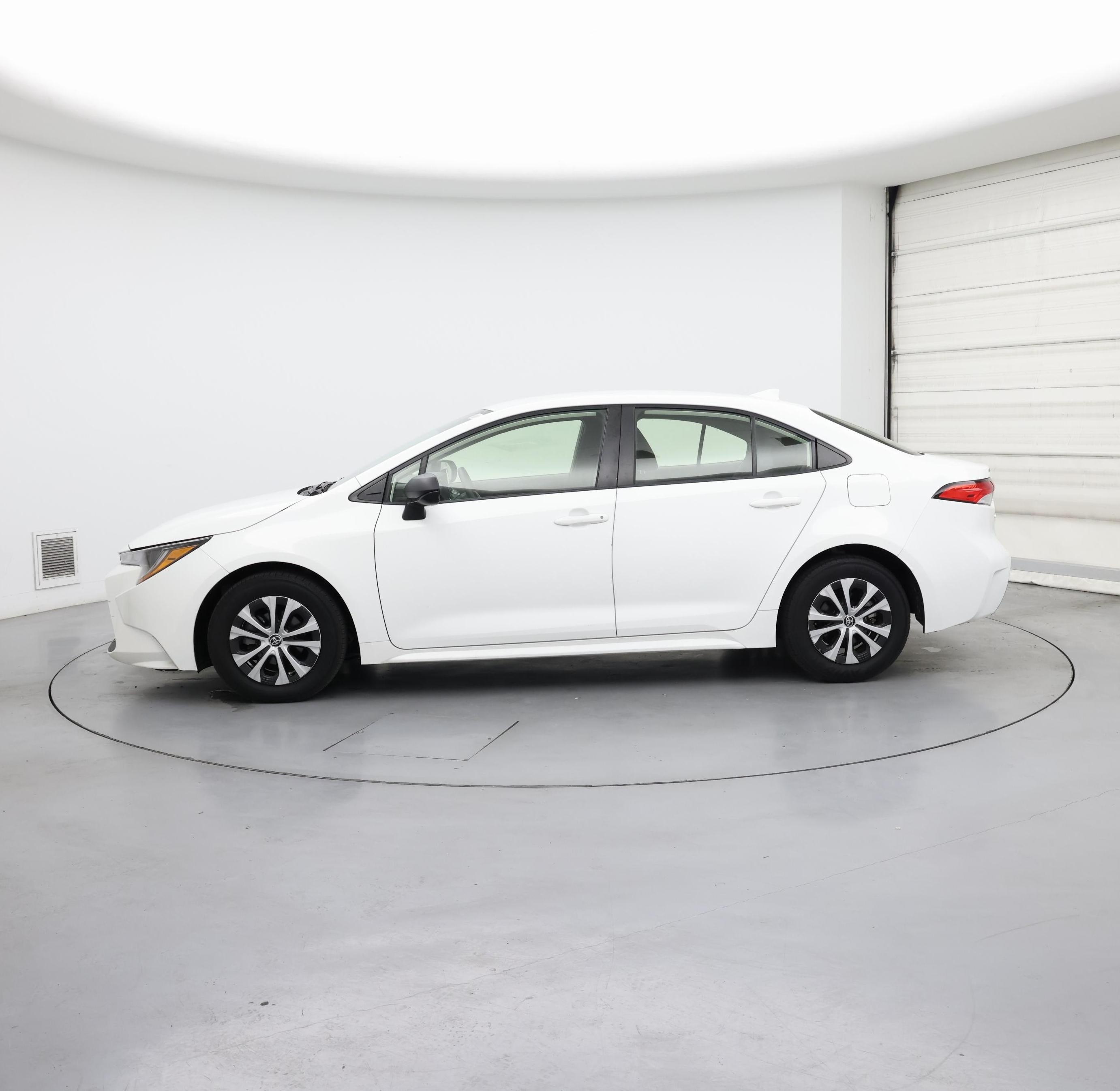 Thumbnail: 2022 Toyota Corolla - 3
