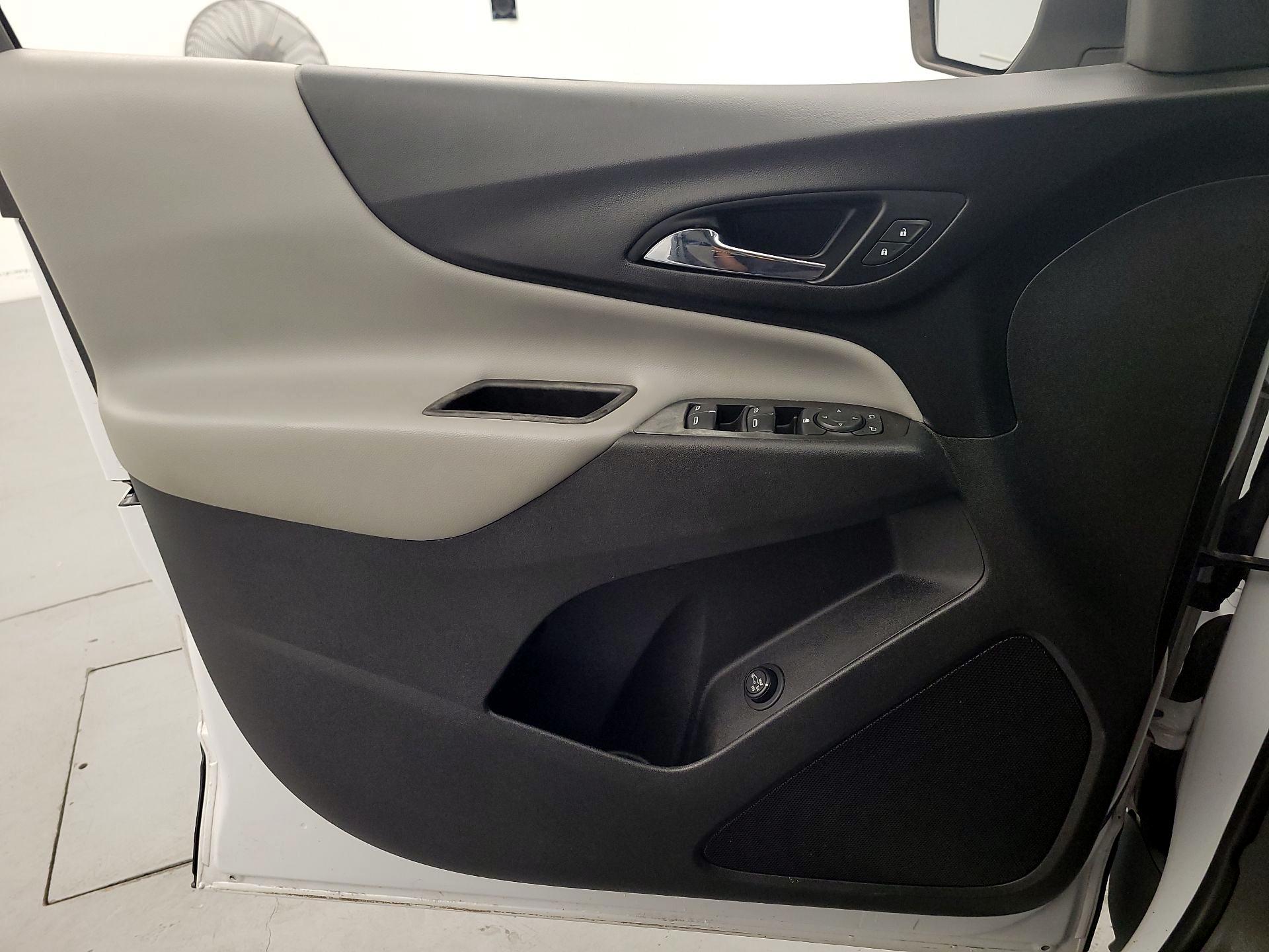 Thumbnail: 2021 Chevrolet Equinox - 12