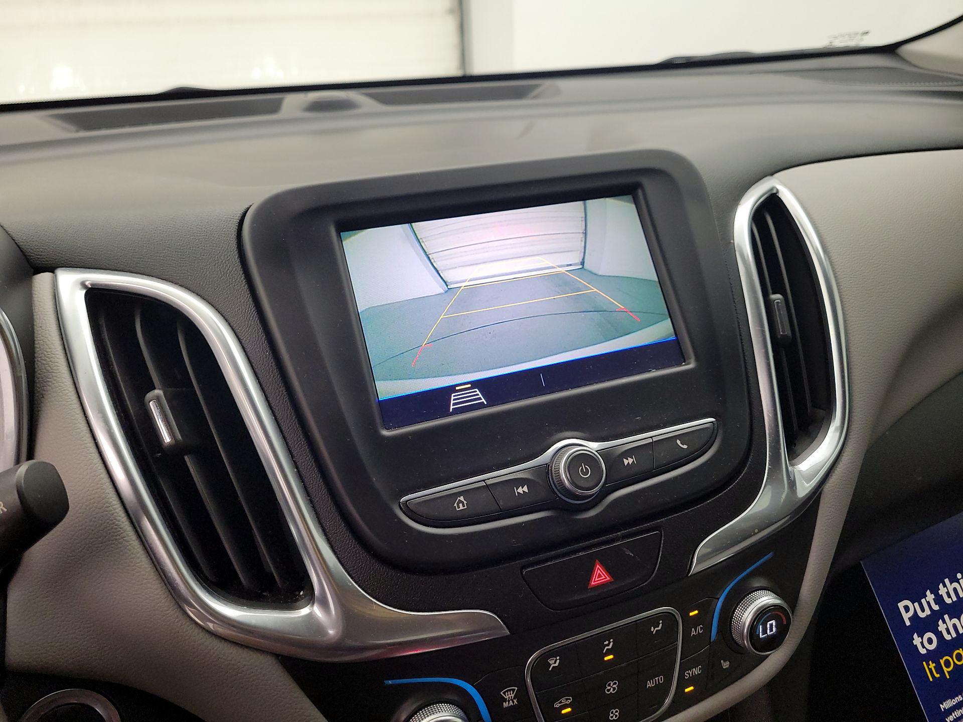 Thumbnail: 2021 Chevrolet Equinox - 14