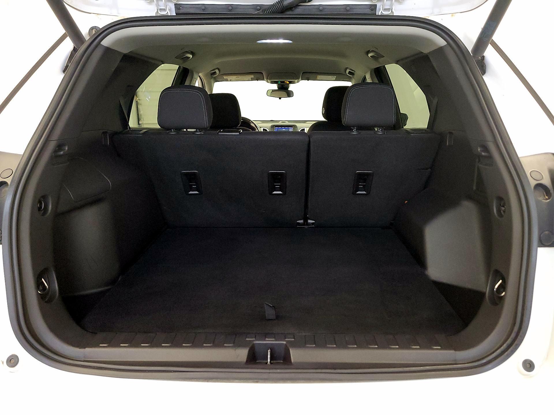 Thumbnail: 2021 Chevrolet Equinox - 19