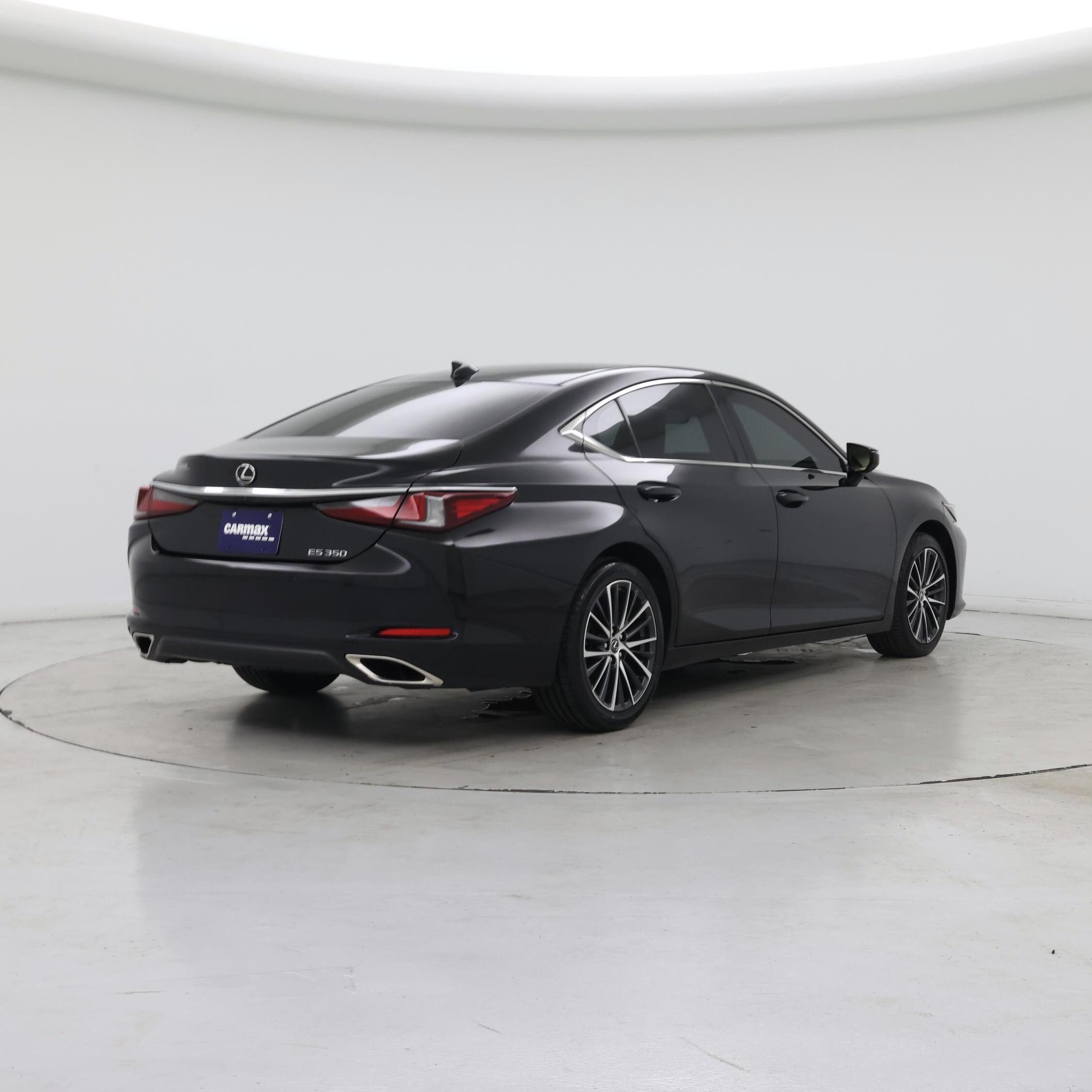 Thumbnail: 2022 Lexus ES - 8