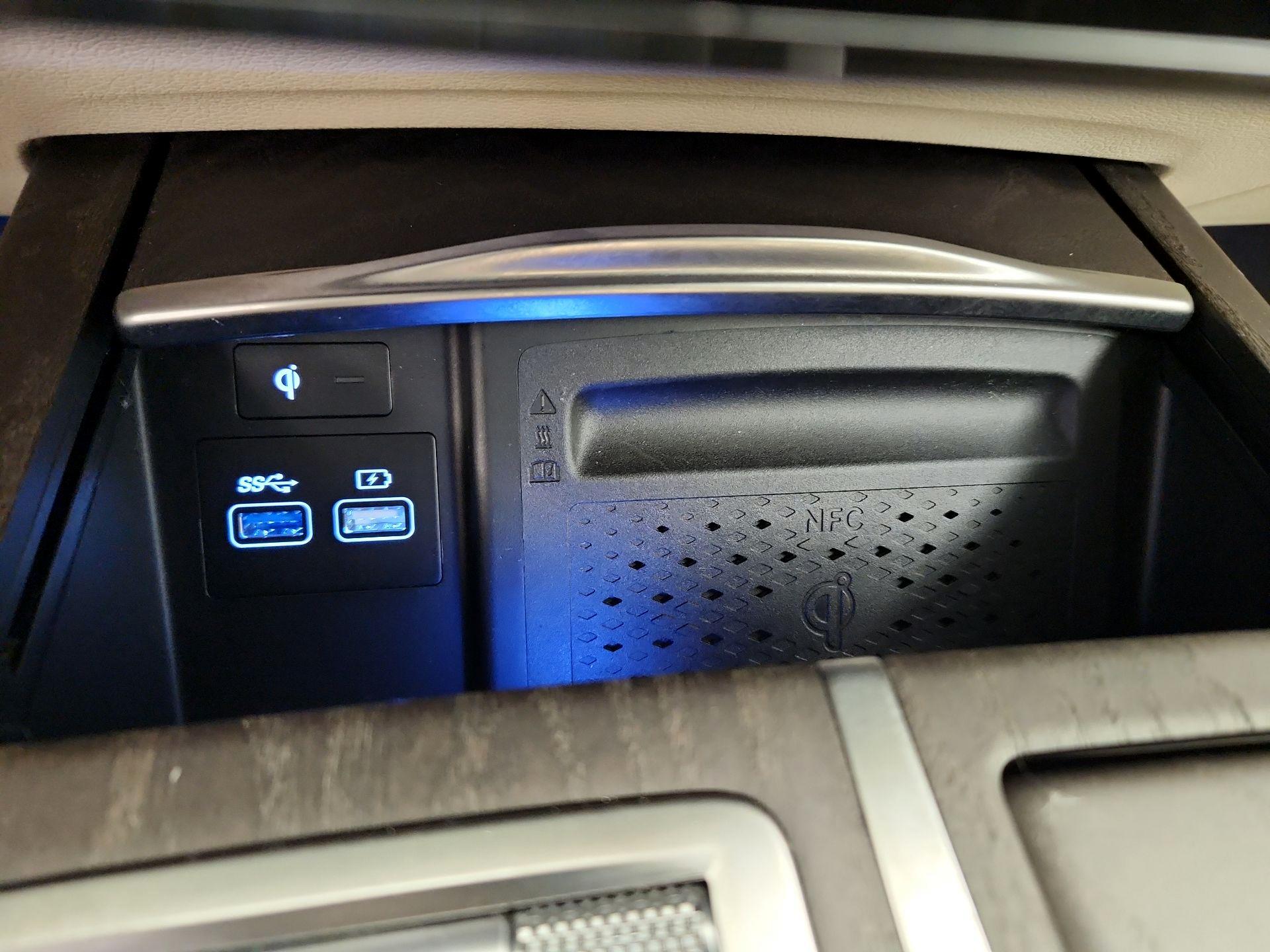 Thumbnail: 2022 Genesis G80 - 19