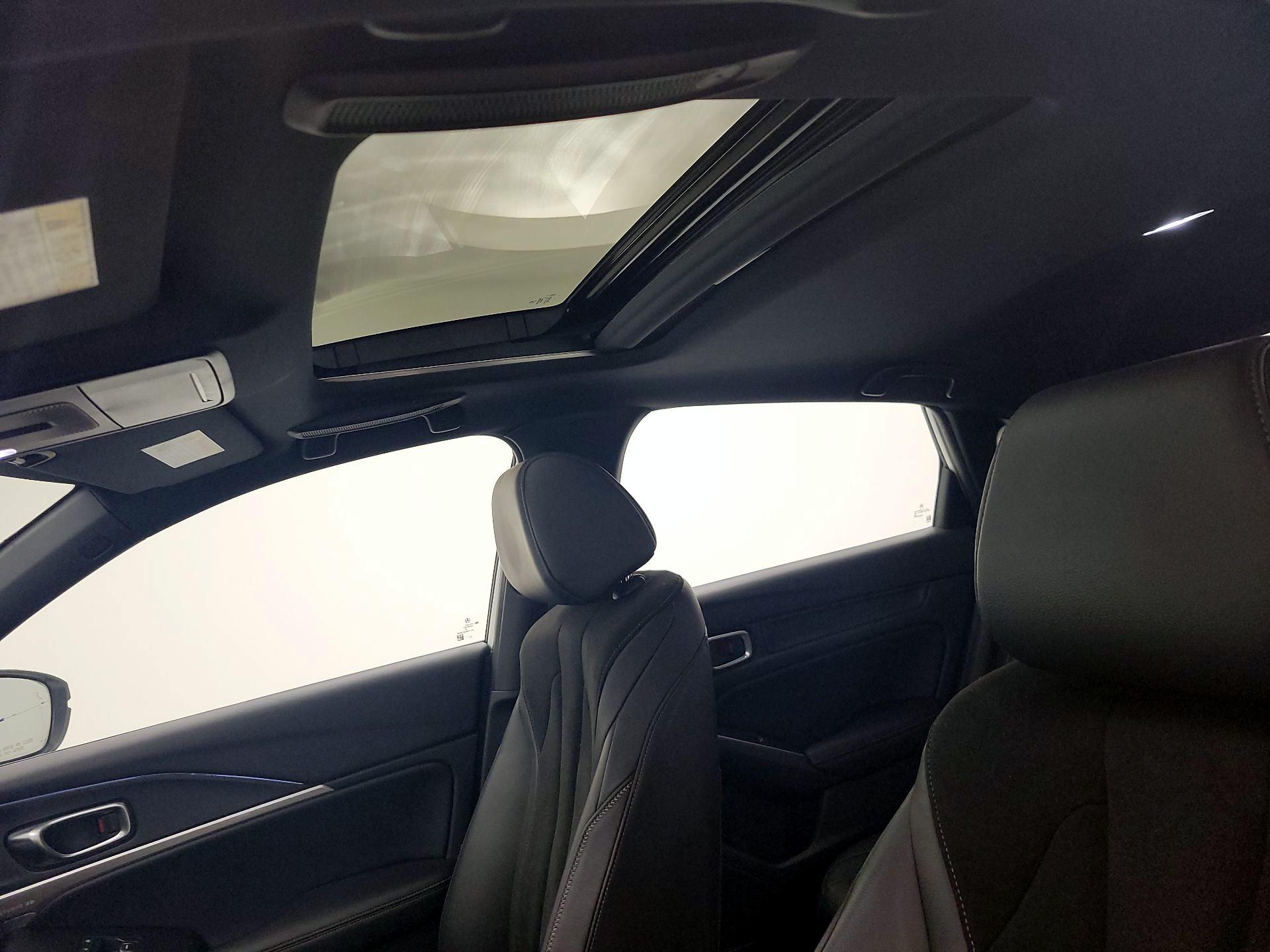 Thumbnail: 2023 Acura Integra - 18