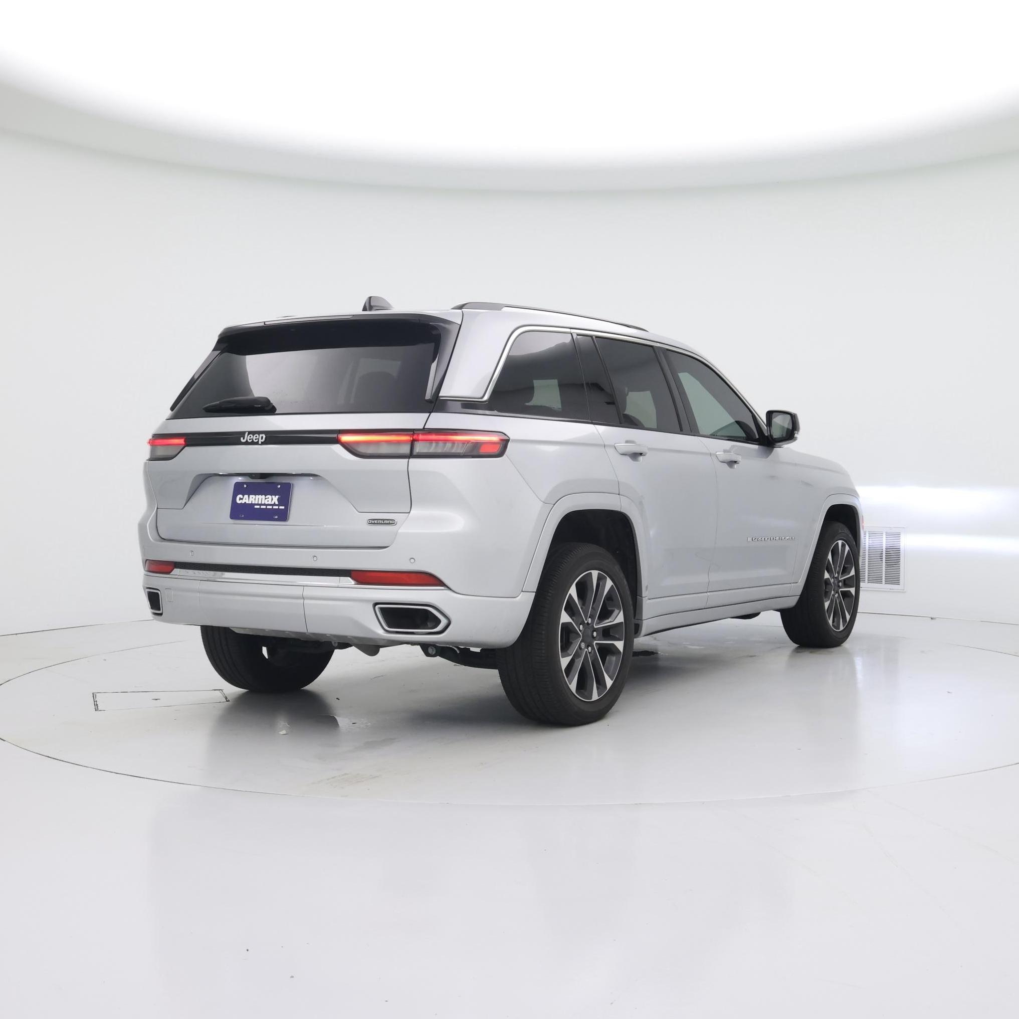 Thumbnail: 2023 Jeep Grand Cherokee - 8