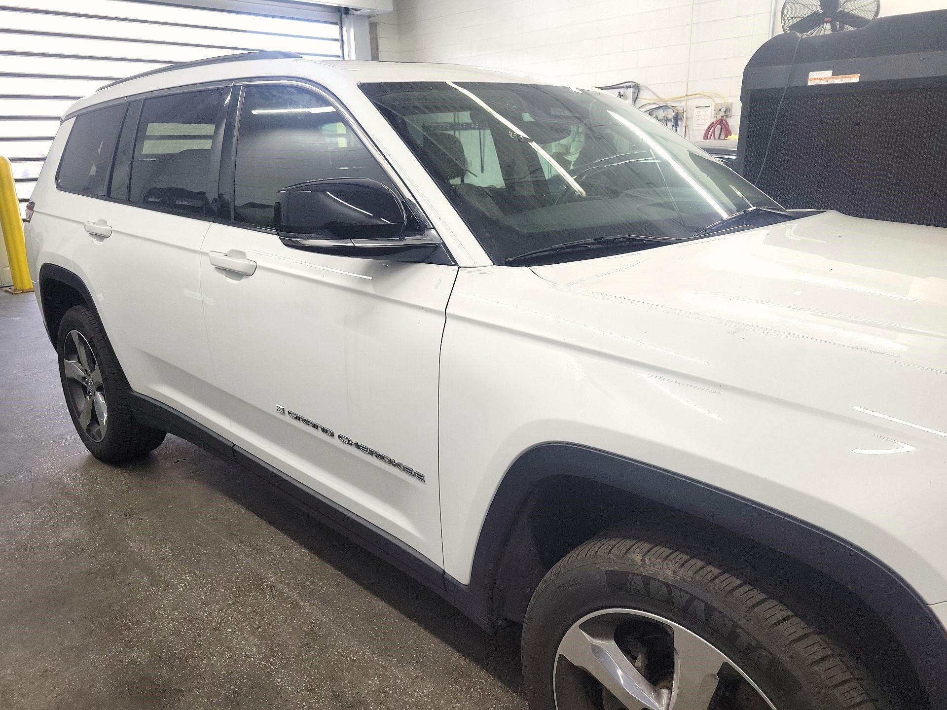 Thumbnail: 2021 Jeep Grand Cherokee L - 4