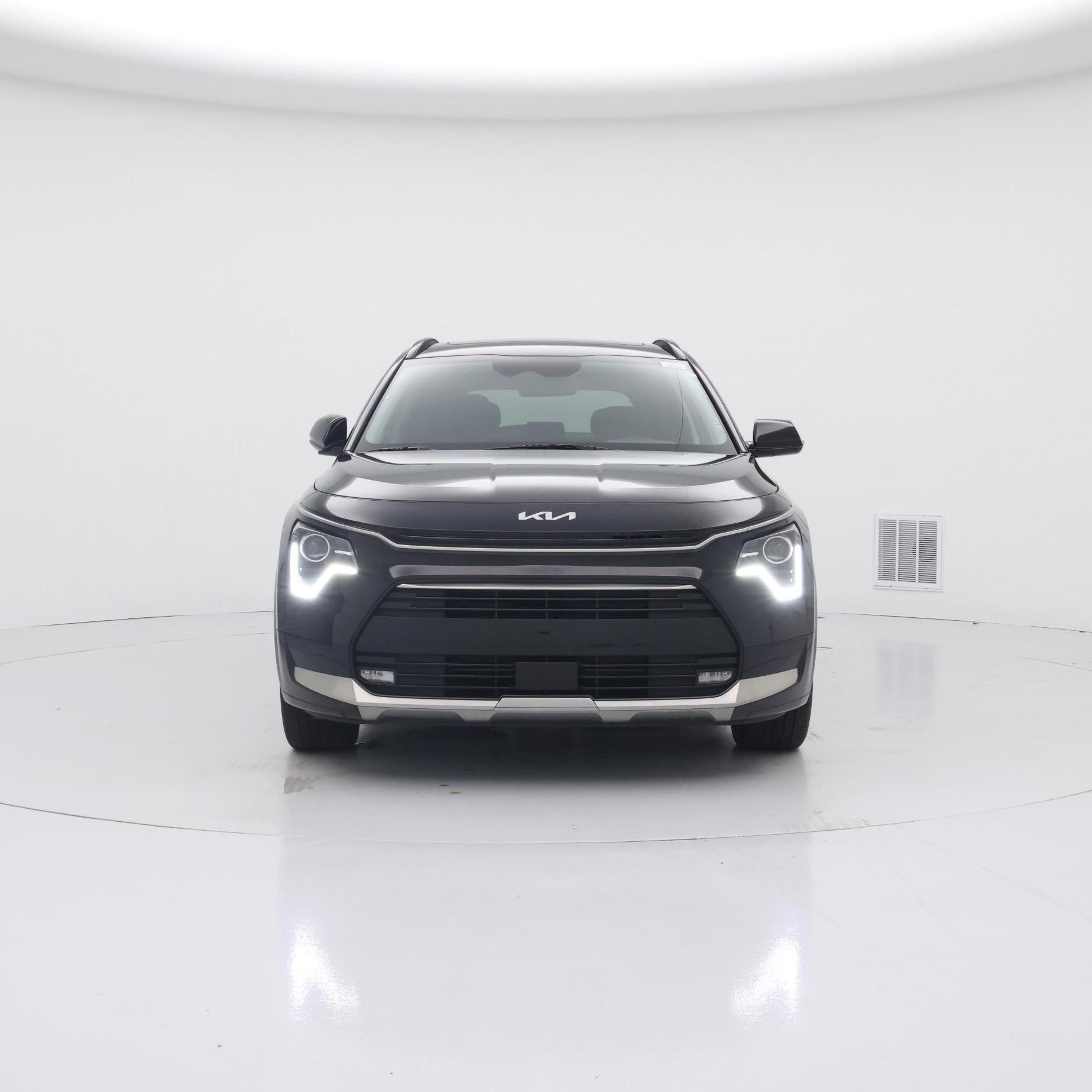 Thumbnail: 2023 Kia Niro - 5