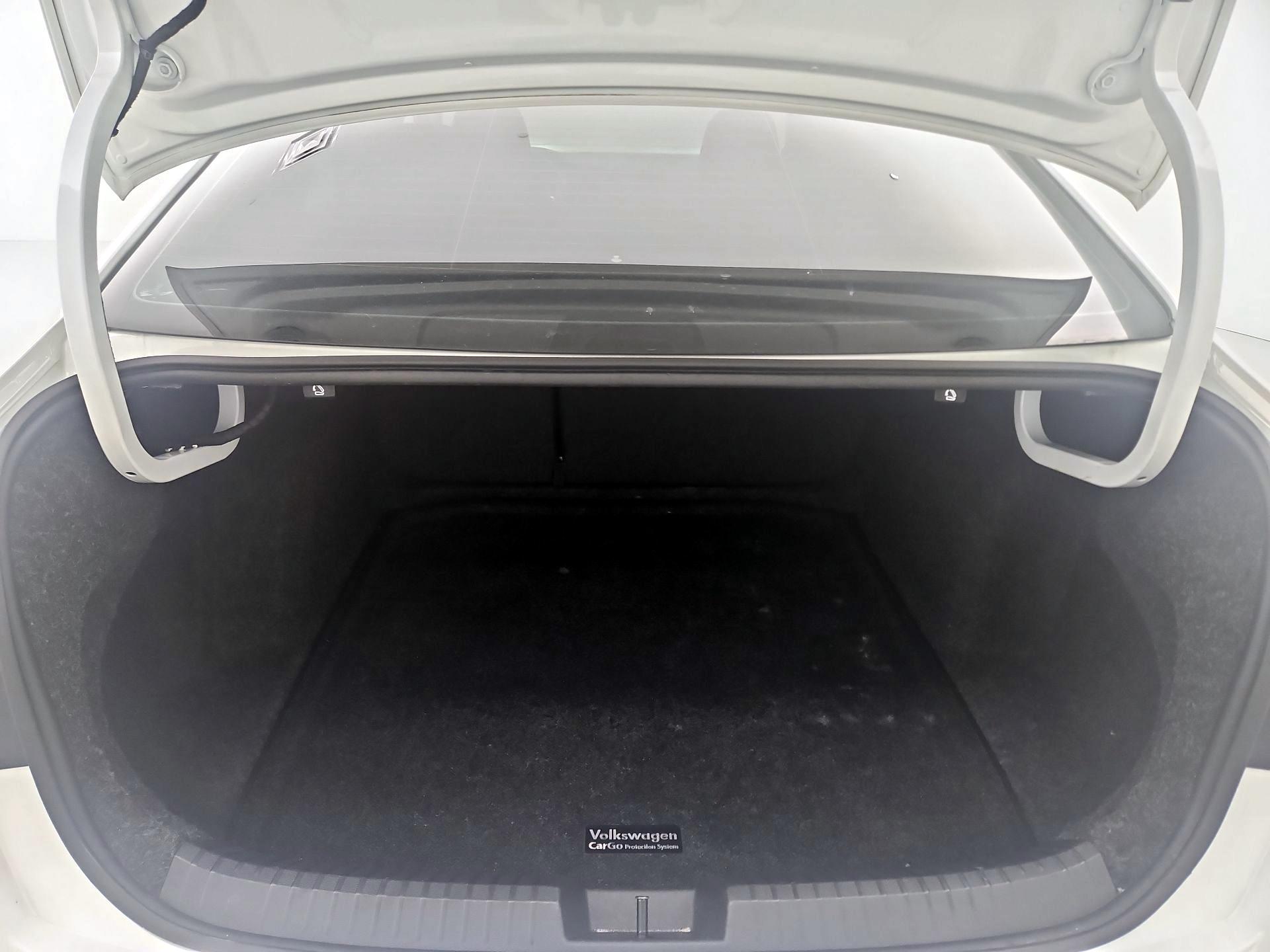 Thumbnail: 2020 Volkswagen Jetta - 20