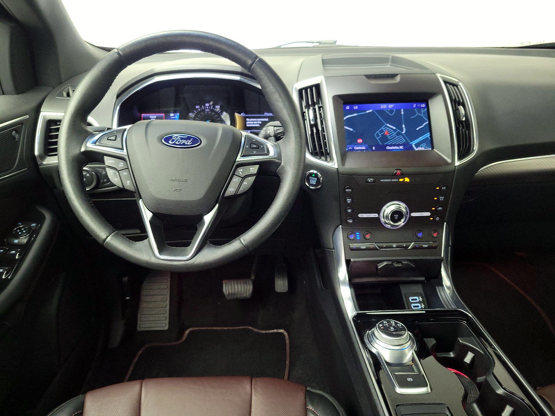 Thumbnail: 2020 Ford Edge - 10