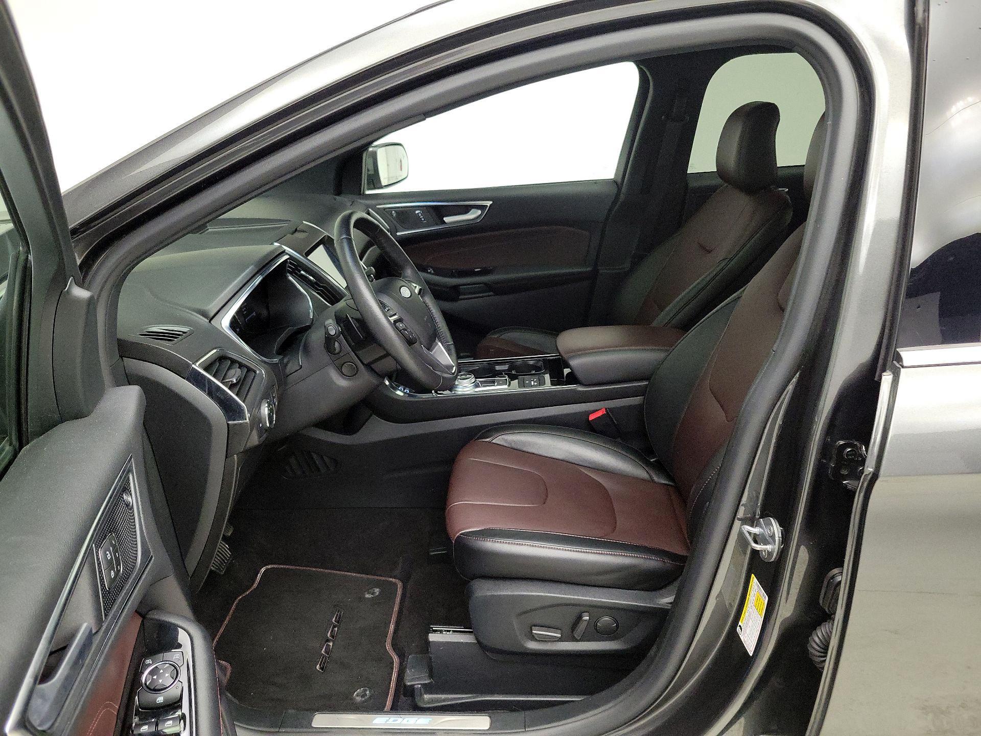 Thumbnail: 2020 Ford Edge - 11