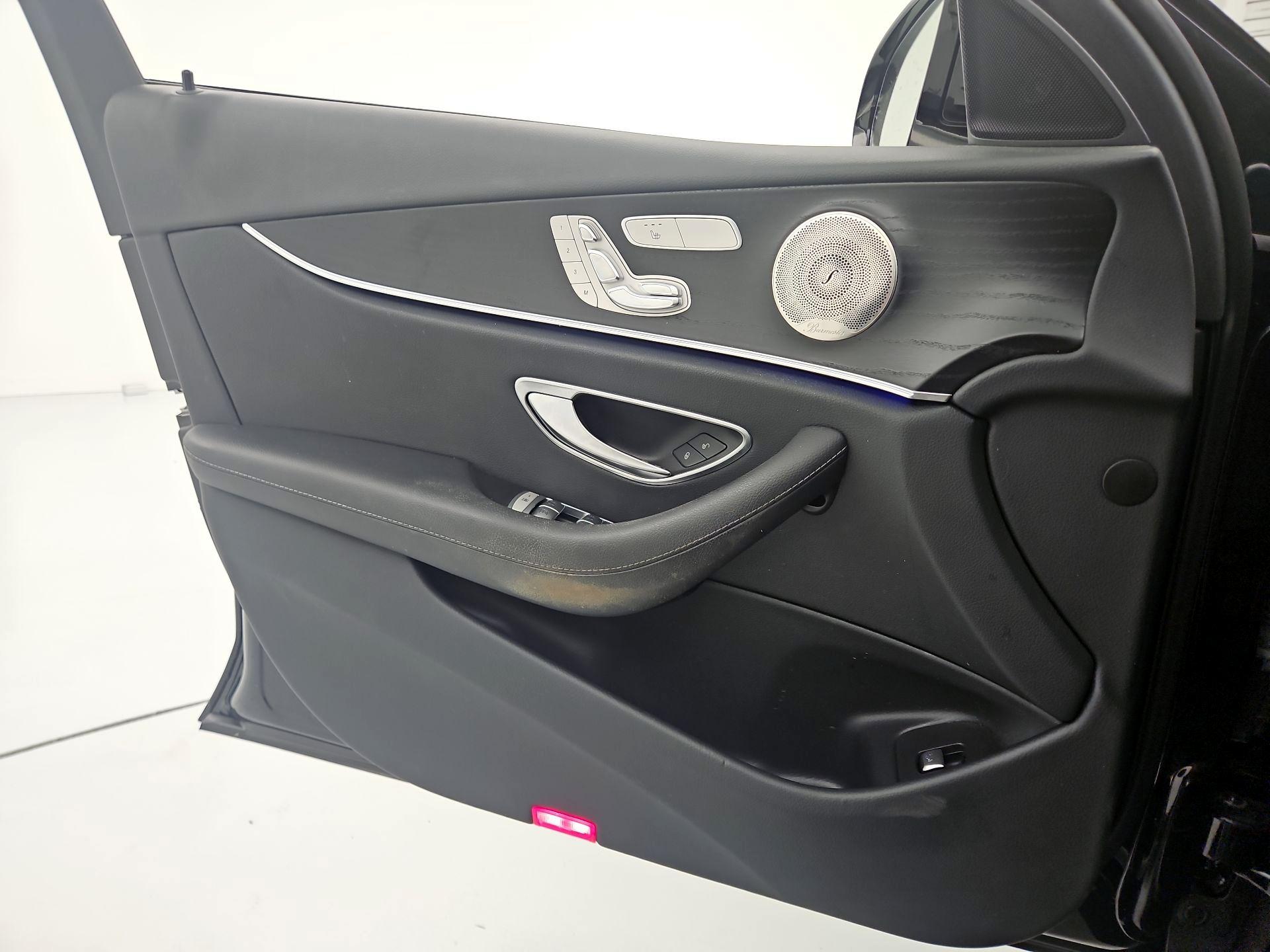 Thumbnail: 2022 Mercedes-Benz E-Class - 12