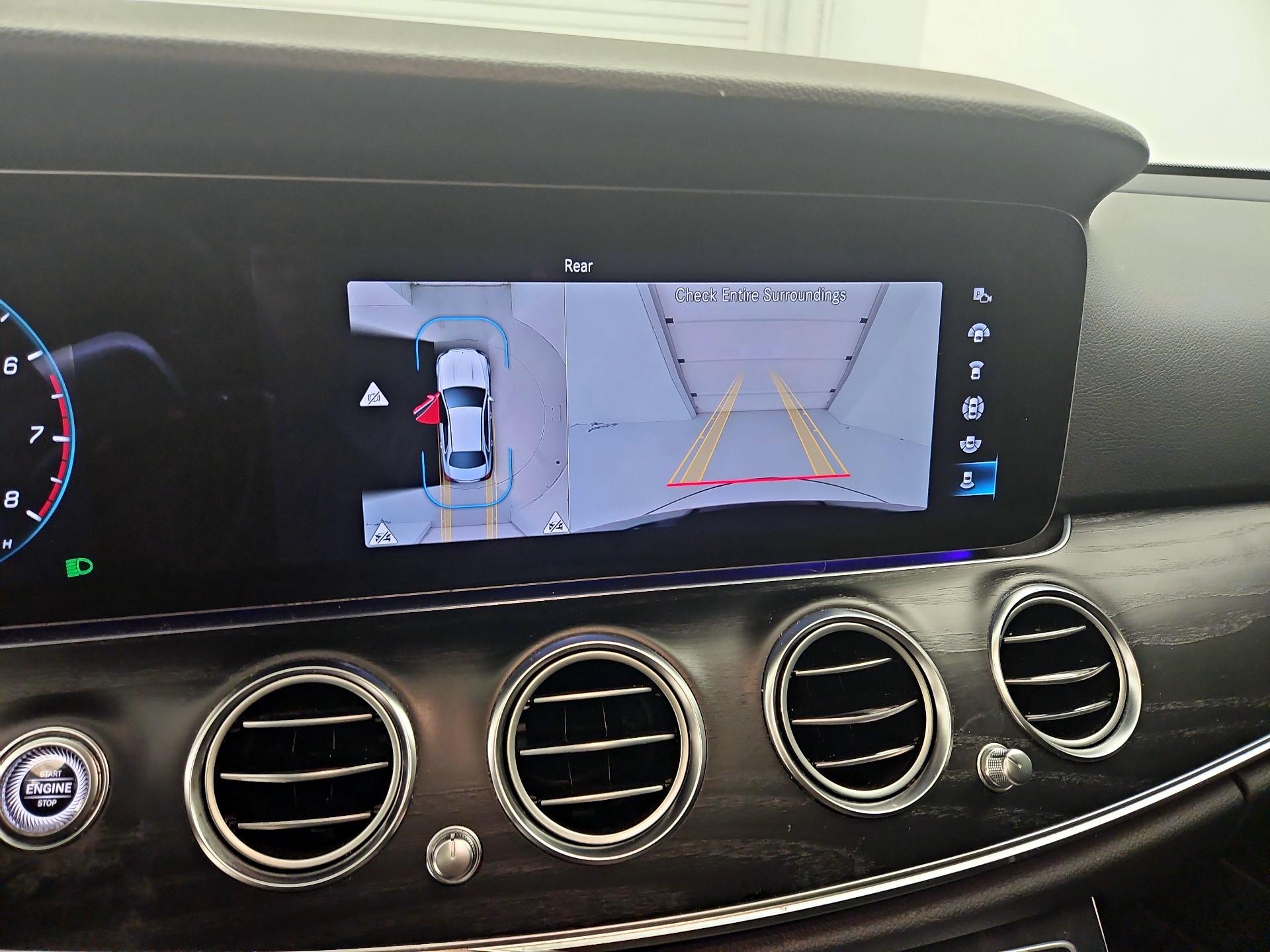 Thumbnail: 2022 Mercedes-Benz E-Class - 15