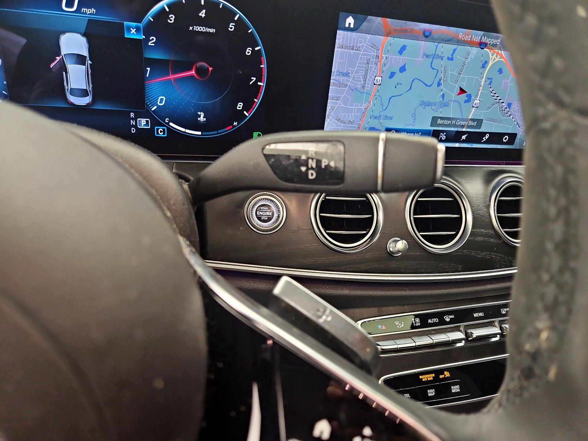 Thumbnail: 2022 Mercedes-Benz E-Class - 18