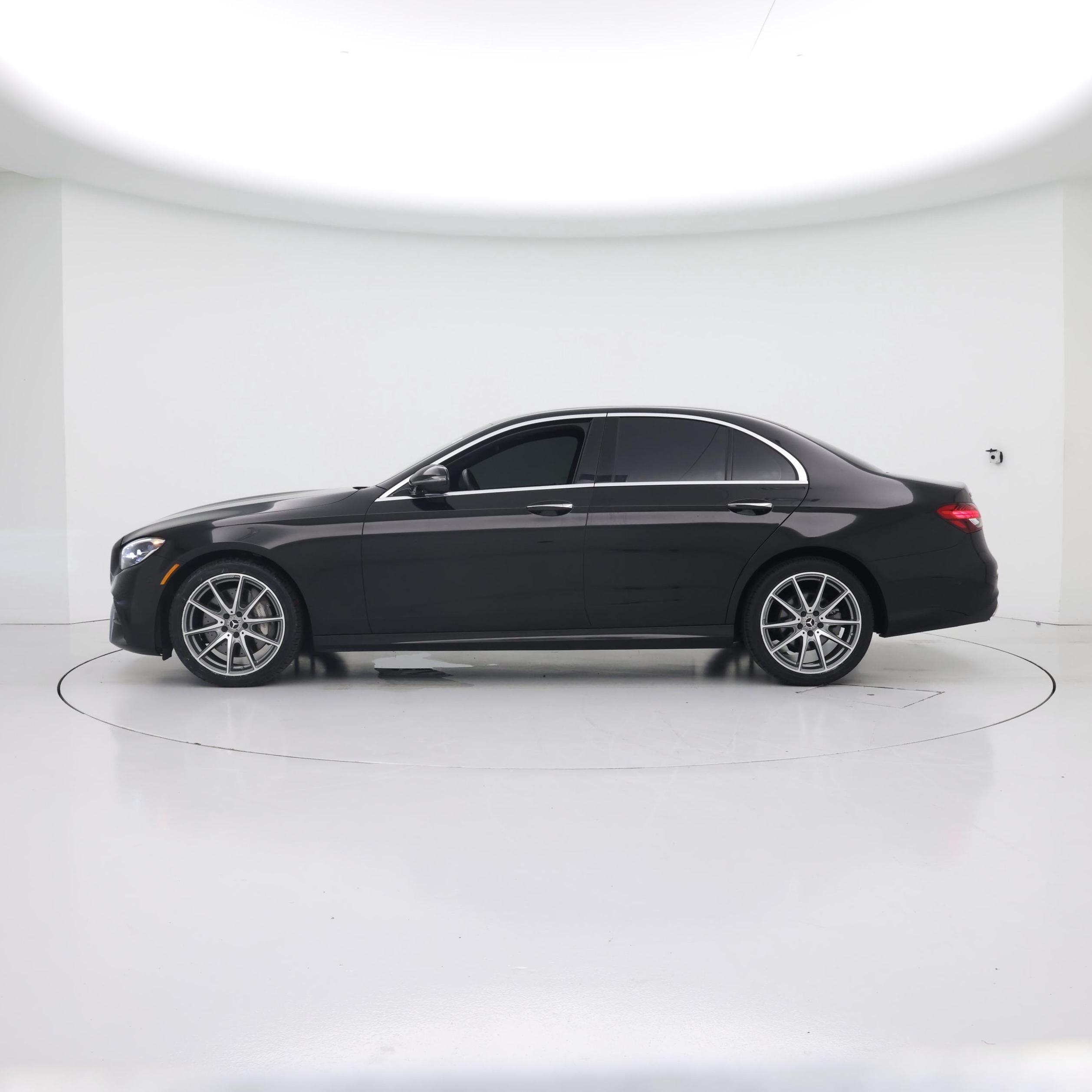 Thumbnail: 2022 Mercedes-Benz E-Class - 3