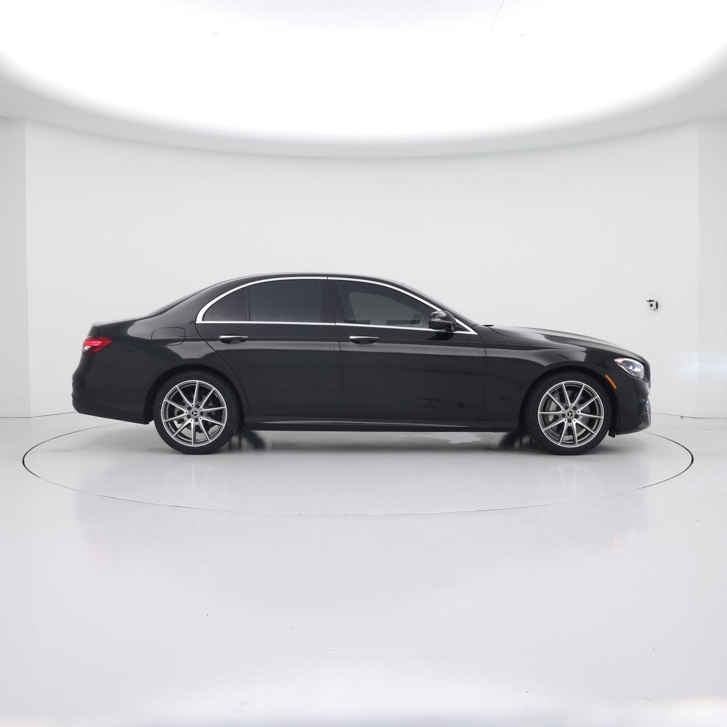 Thumbnail: 2022 Mercedes-Benz E-Class - 7
