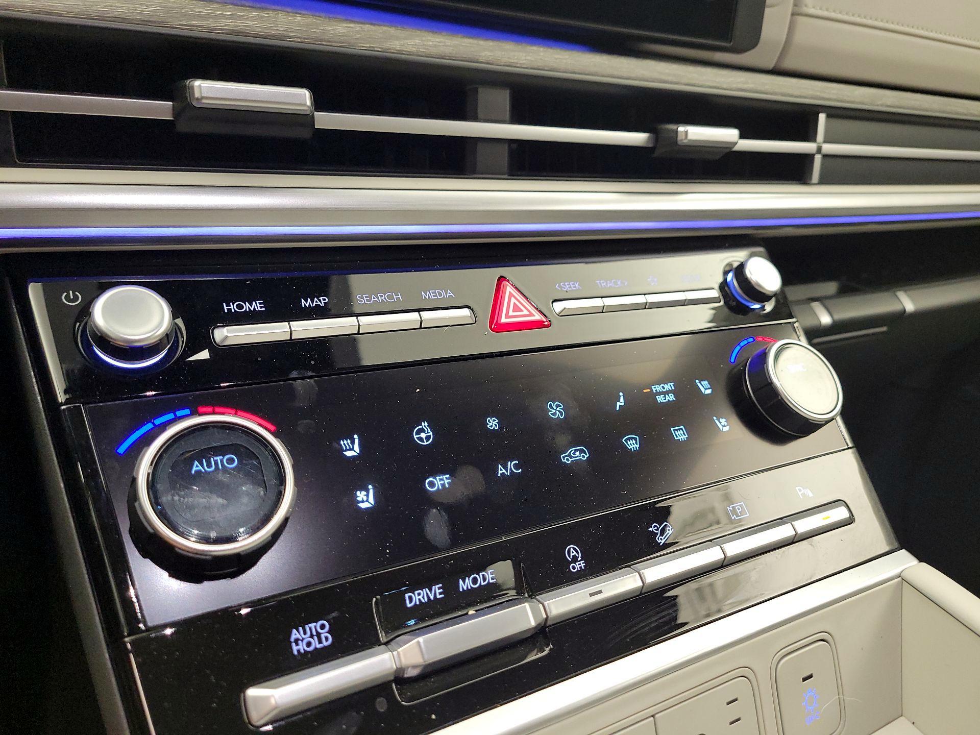 Thumbnail: 2024 Hyundai Santa Fe - 14