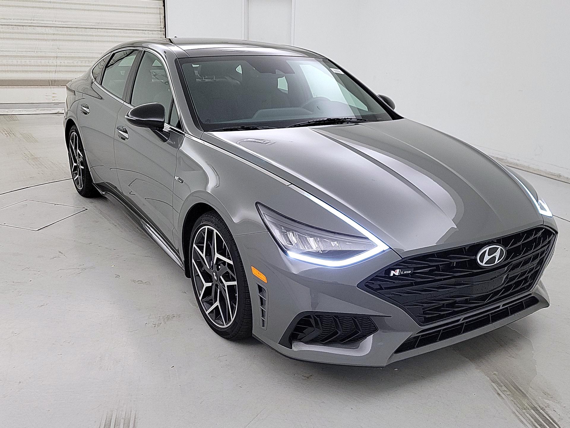 Thumbnail: 2022 Hyundai Sonata - 1