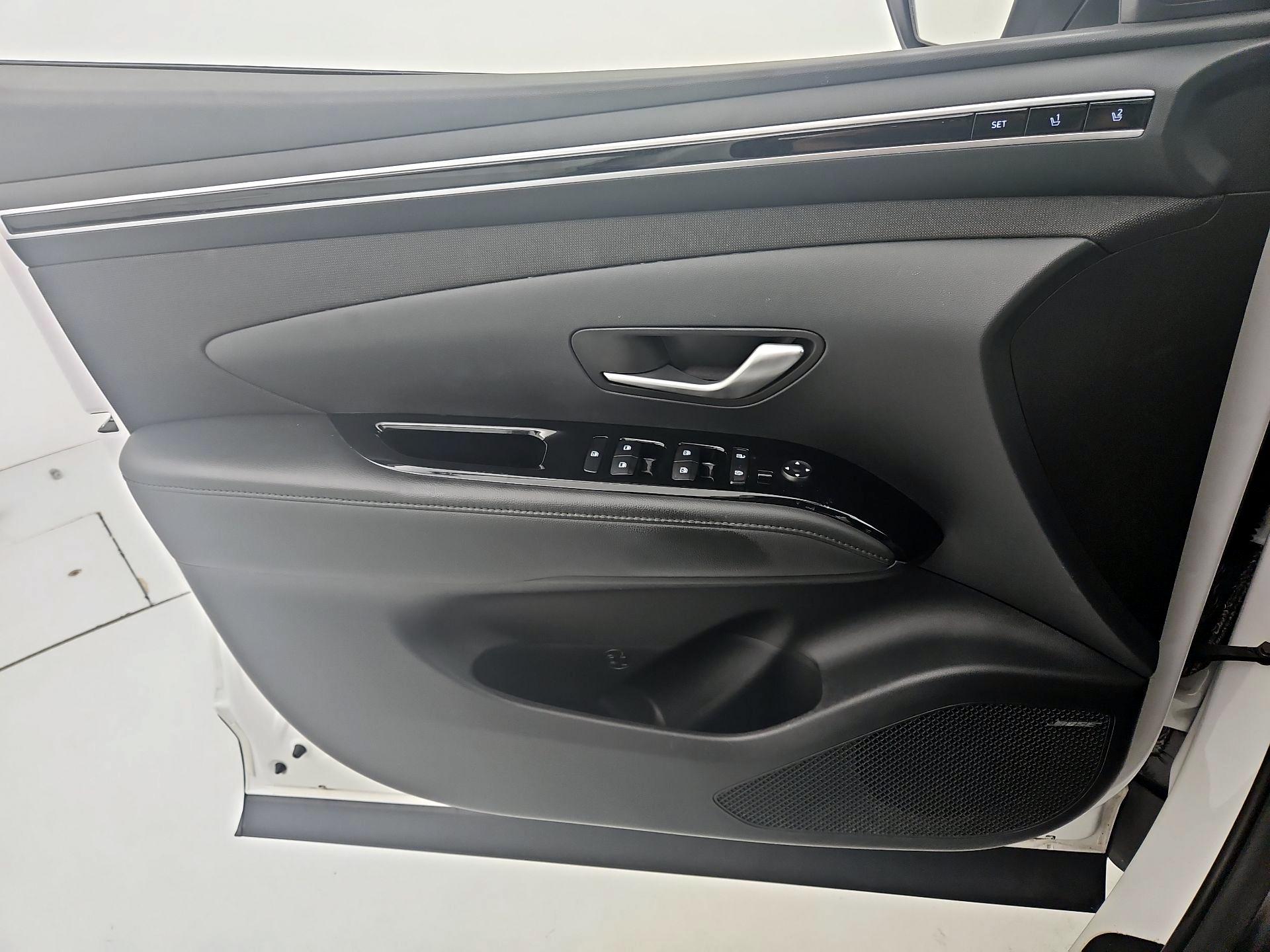 Thumbnail: 2022 Hyundai Tucson - 12