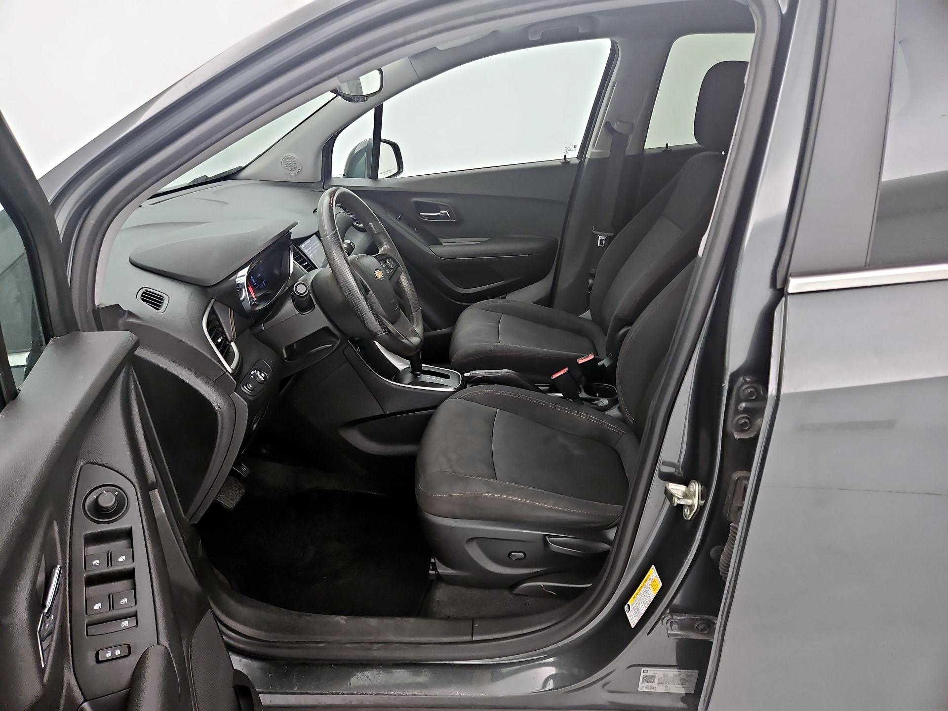 Thumbnail: 2020 Chevrolet Trax - 11