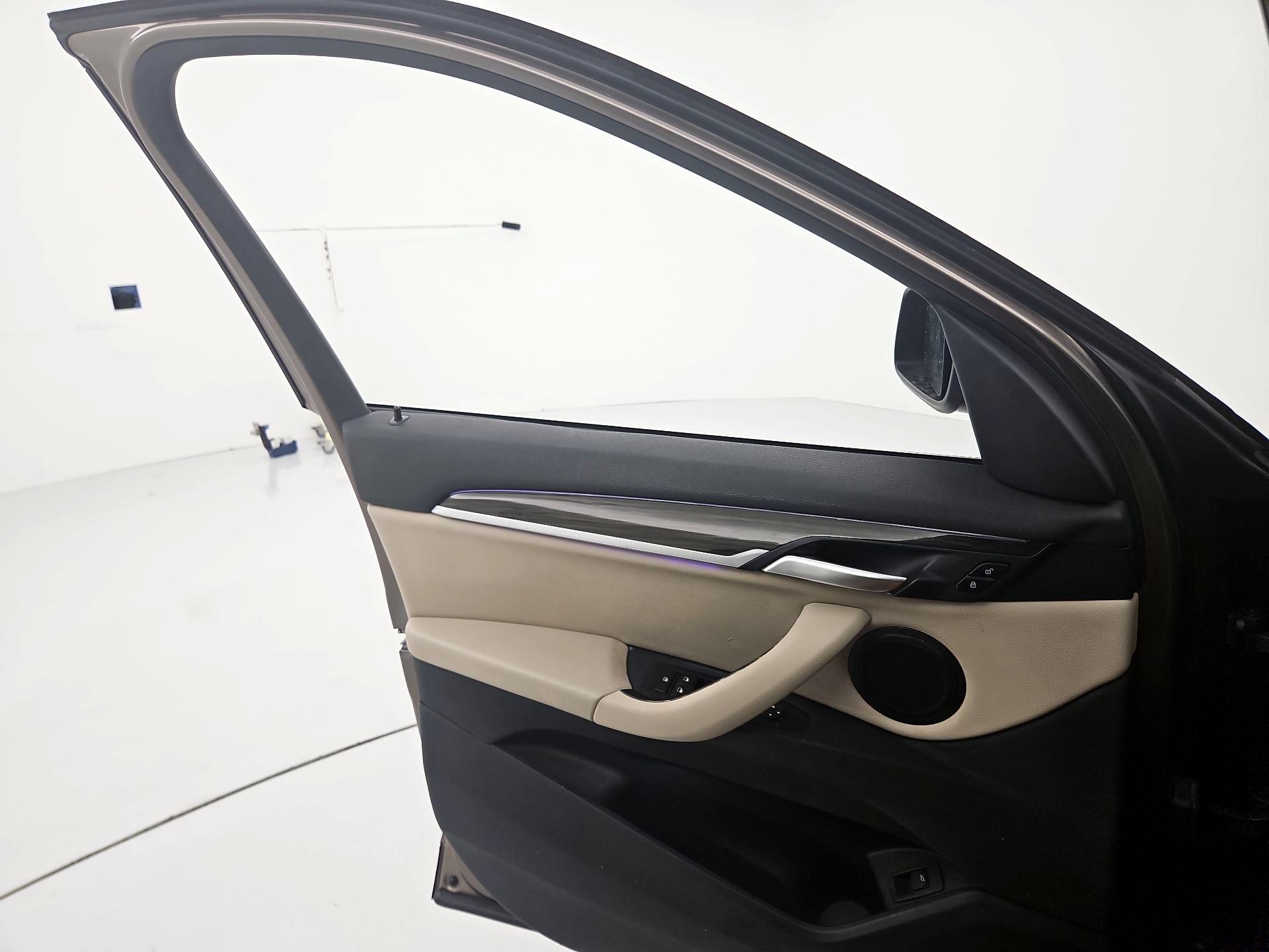 Thumbnail: 2020 BMW X1 - 12