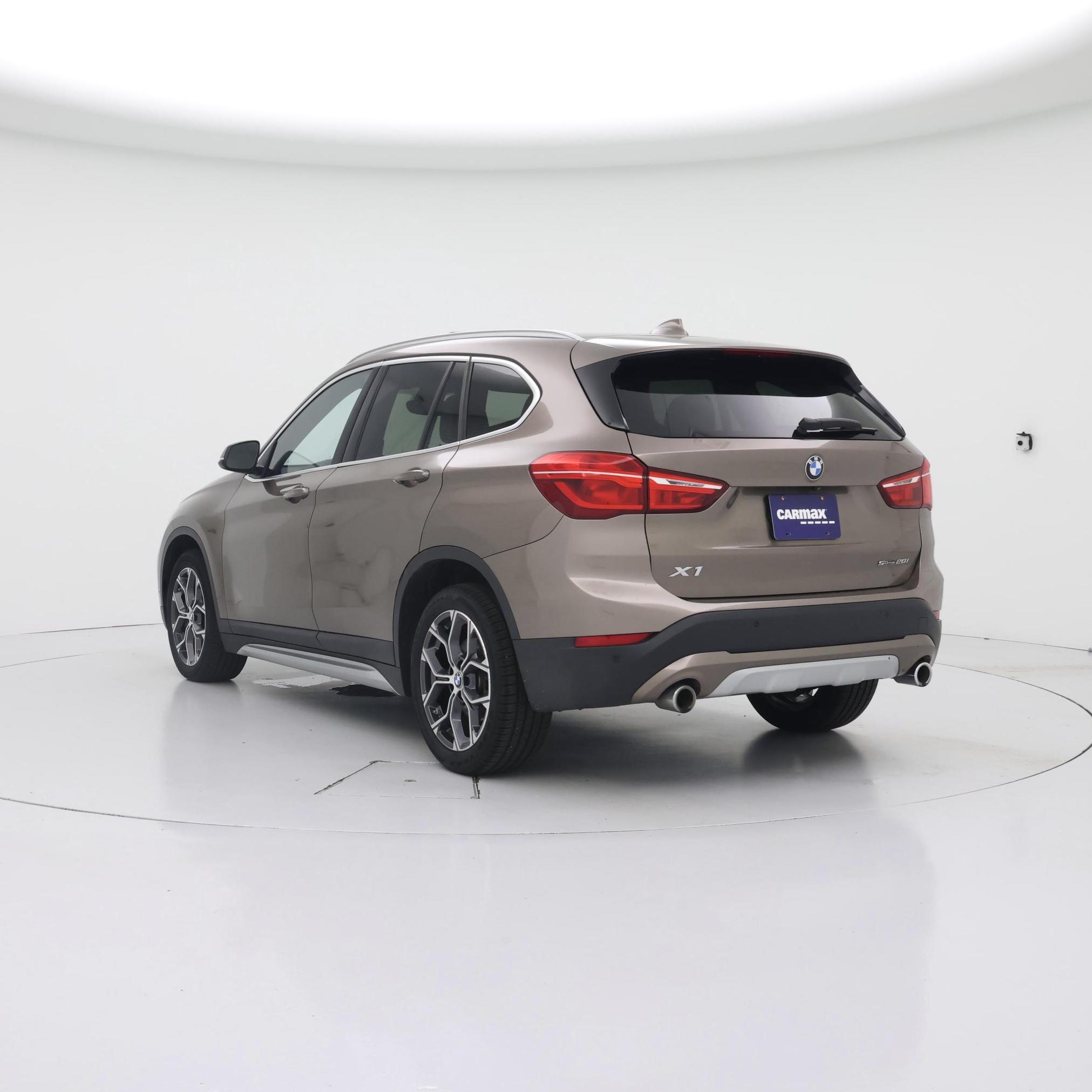Thumbnail: 2020 BMW X1 - 2