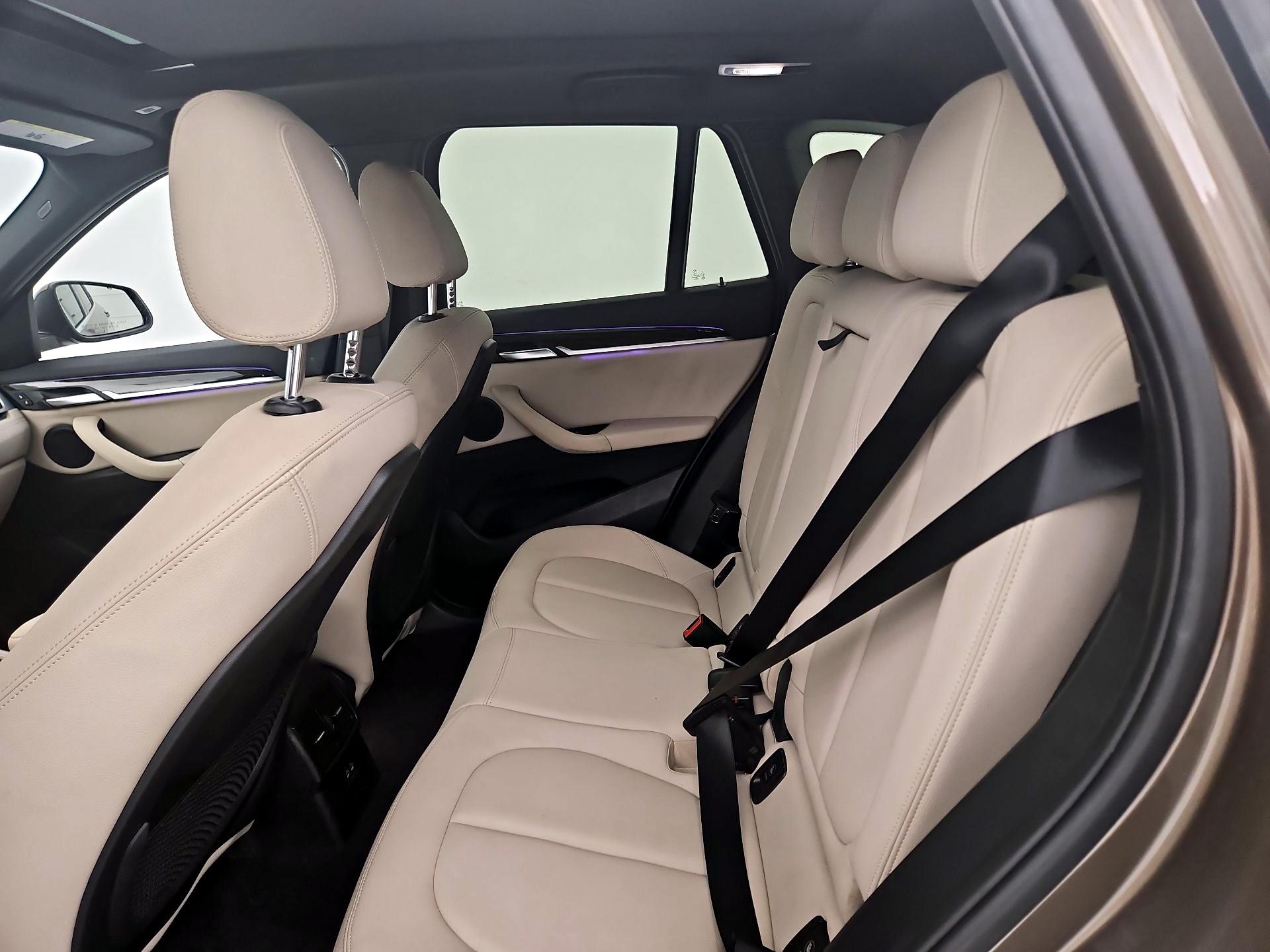 Thumbnail: 2020 BMW X1 - 20