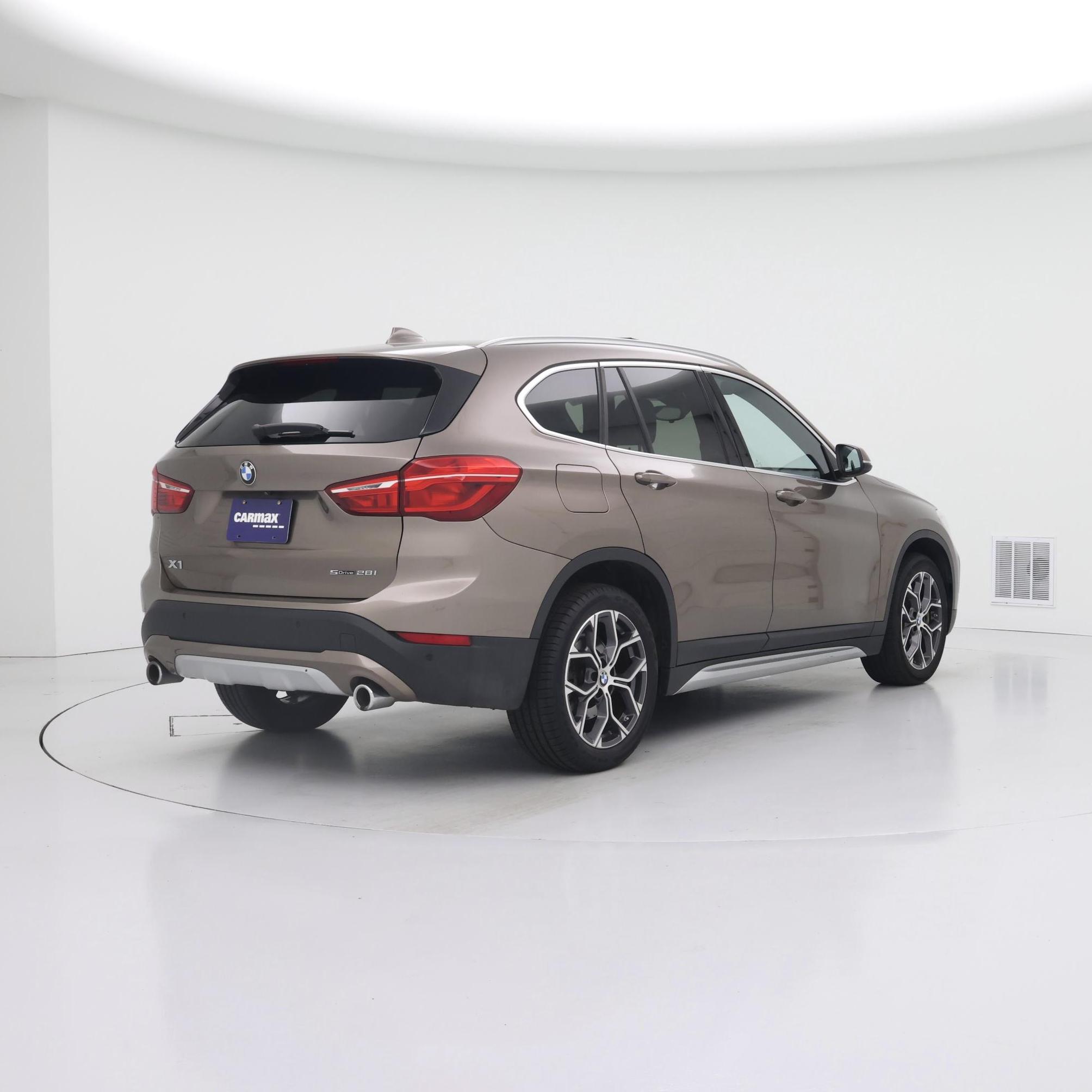 Thumbnail: 2020 BMW X1 - 8