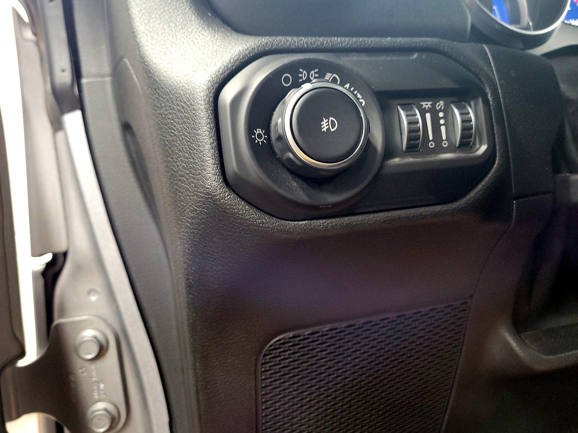 Thumbnail: 2020 Jeep Wrangler - 13