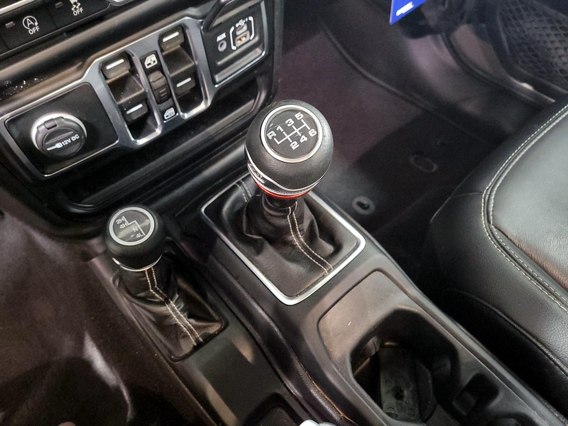 Thumbnail: 2020 Jeep Wrangler - 17