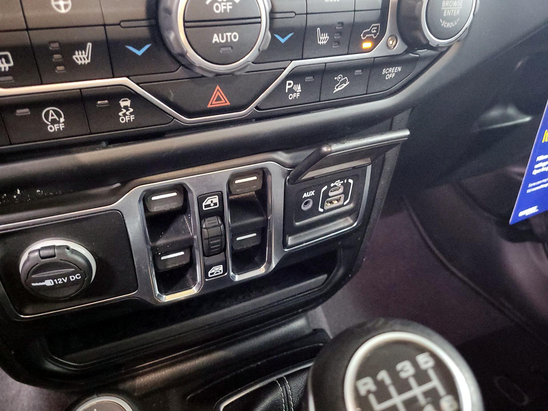 Thumbnail: 2020 Jeep Wrangler - 18
