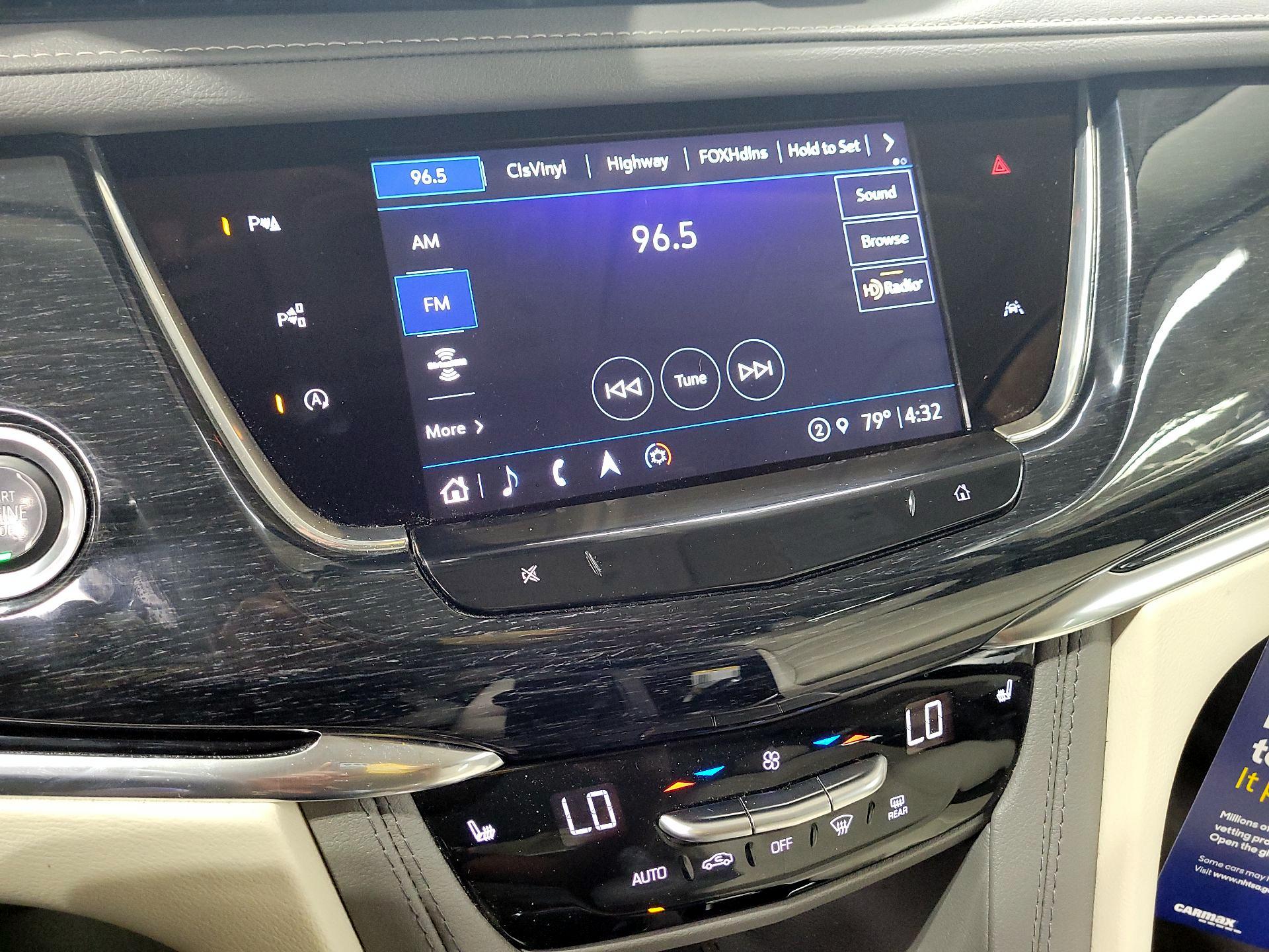 Thumbnail: 2022 Cadillac XT6 - 15