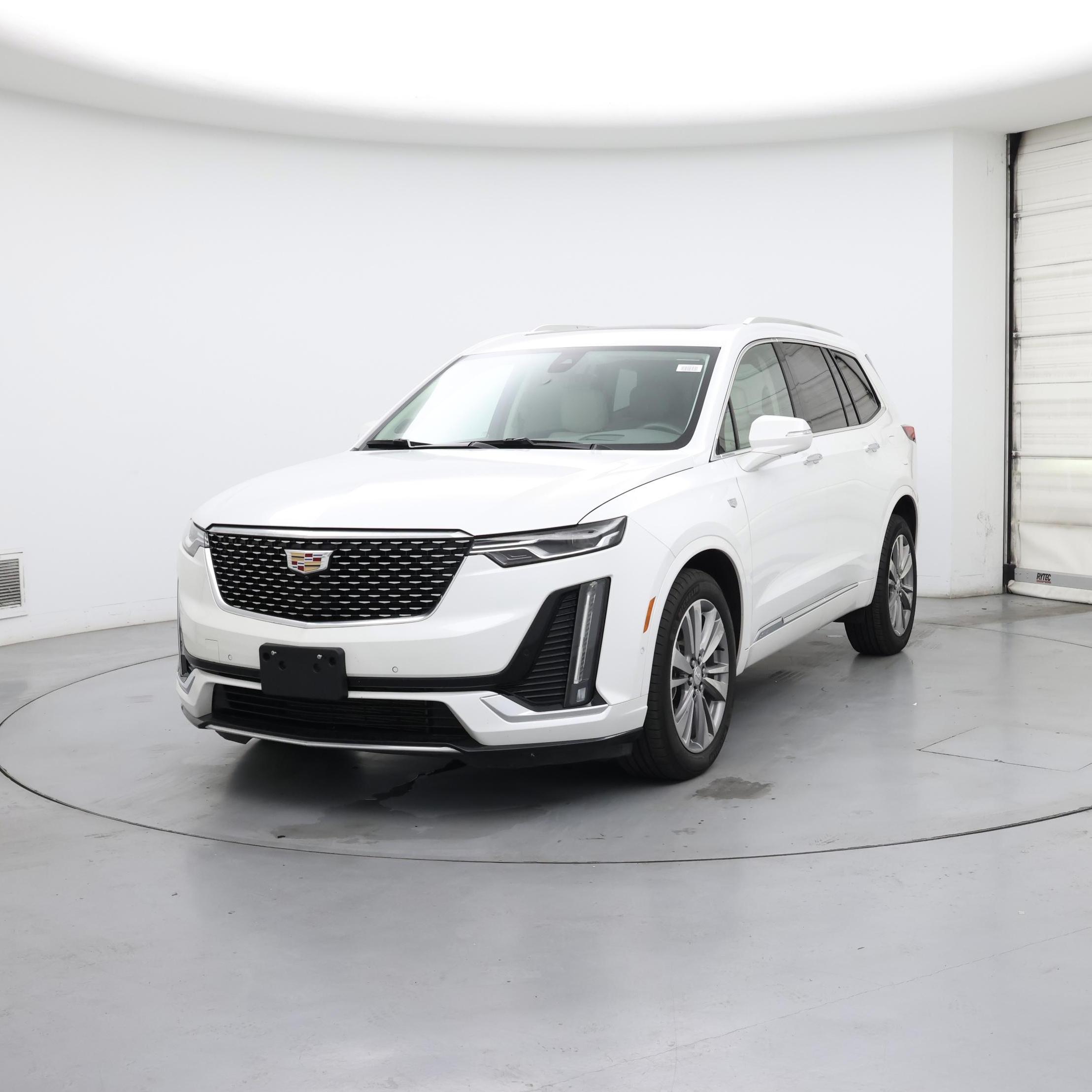 Thumbnail: 2022 Cadillac XT6 - 4