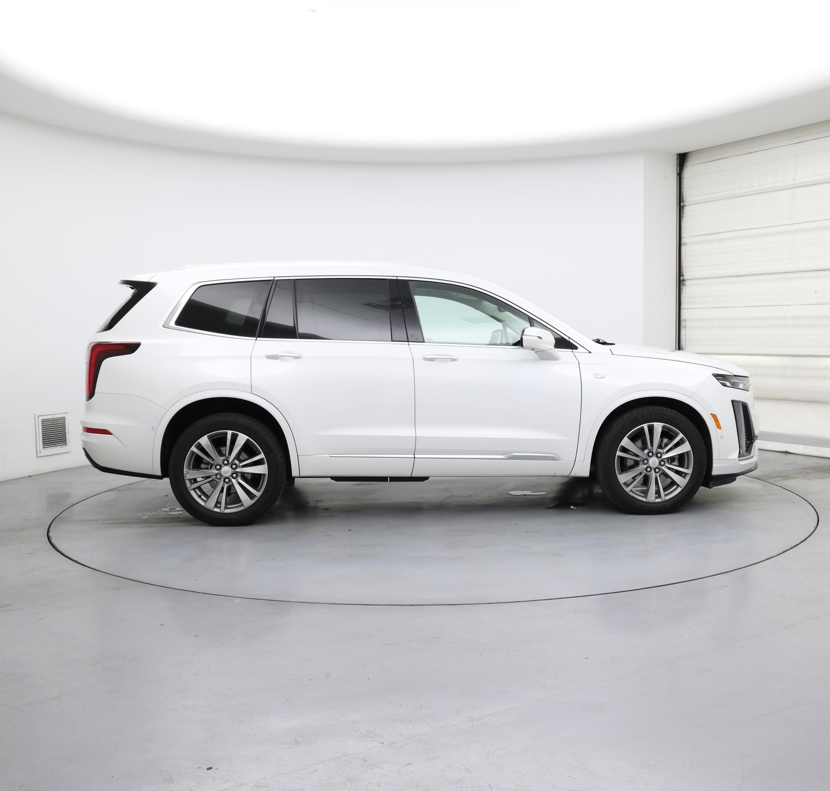Thumbnail: 2022 Cadillac XT6 - 7