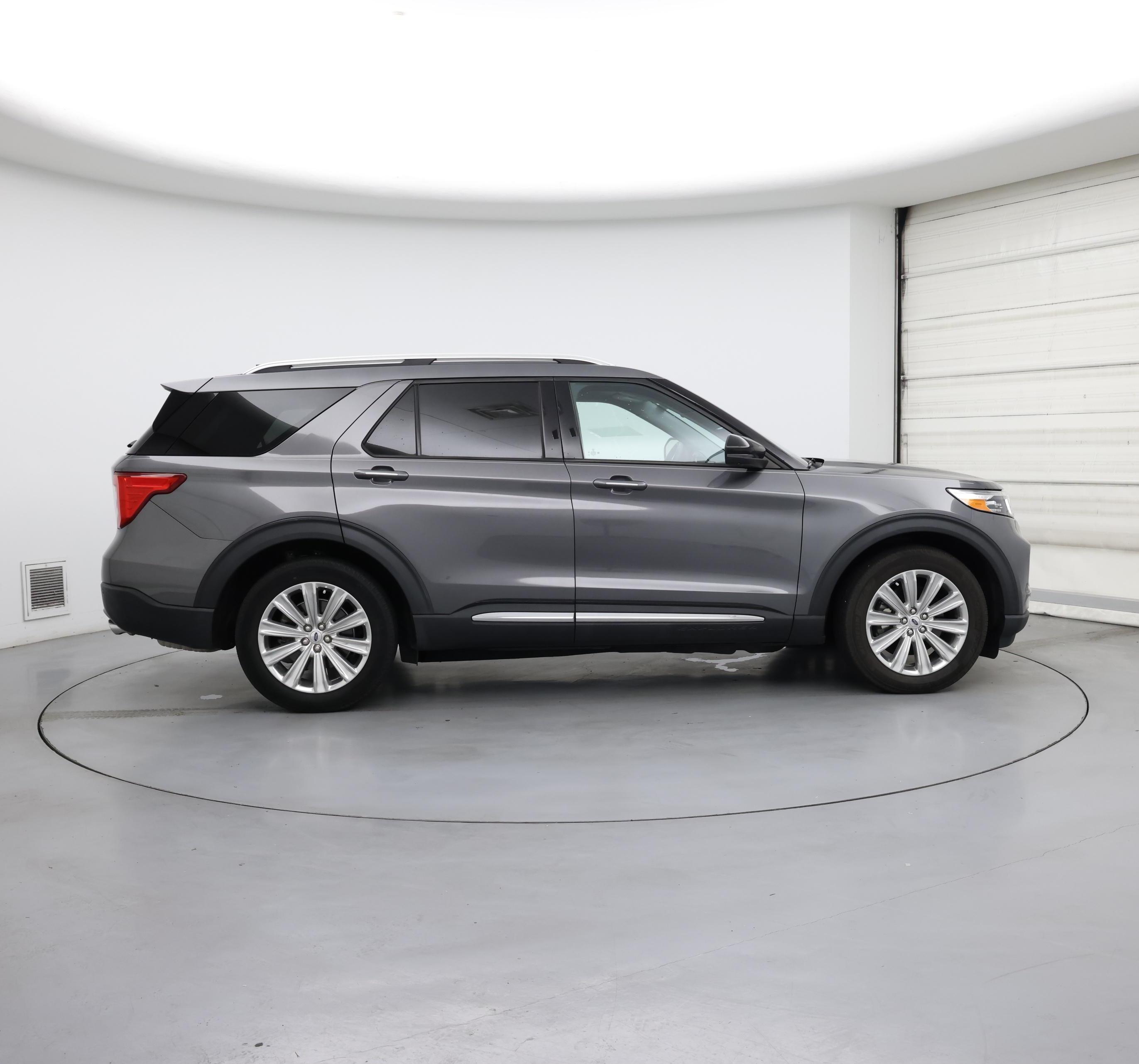 Thumbnail: 2021 Ford Explorer - 7
