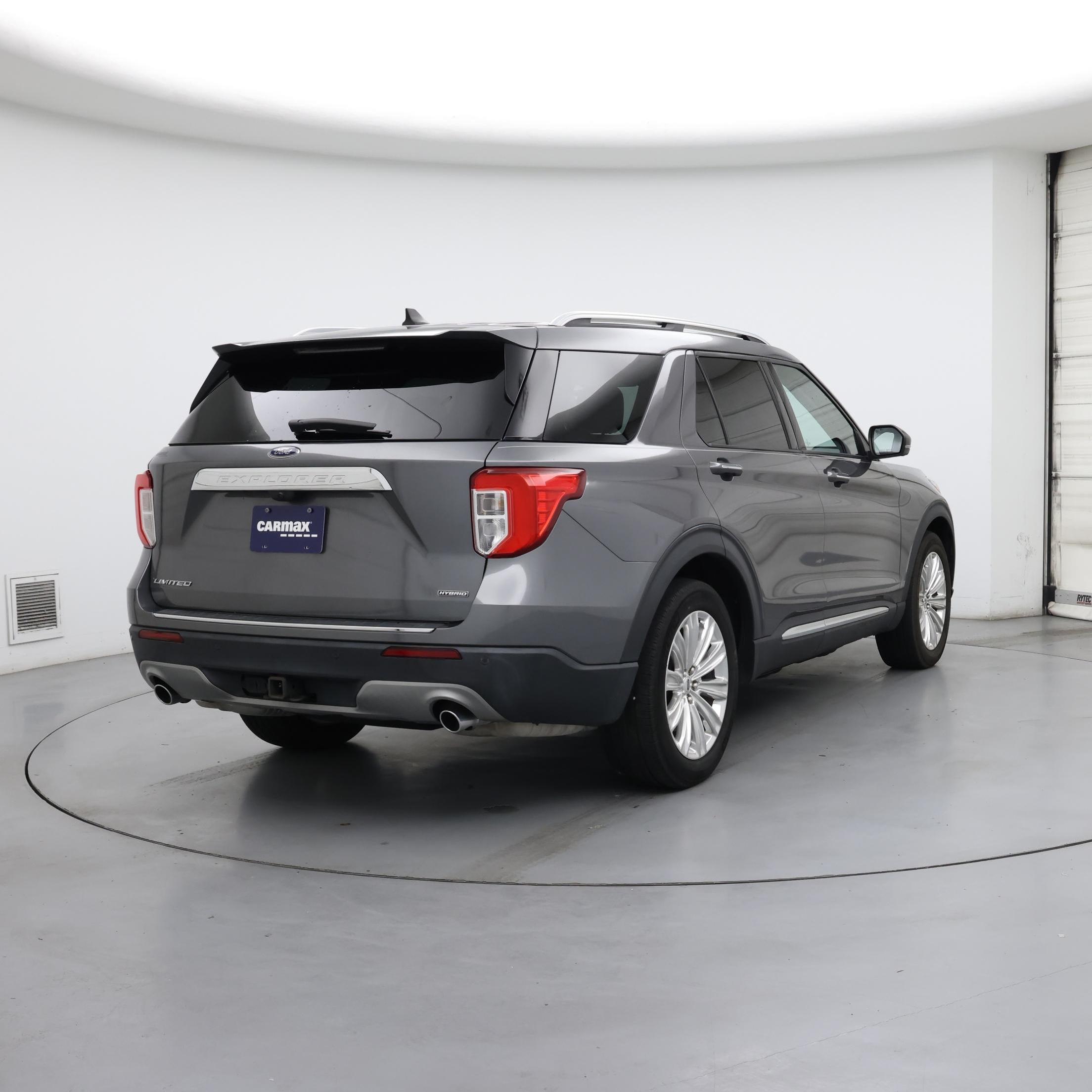 Thumbnail: 2021 Ford Explorer - 8