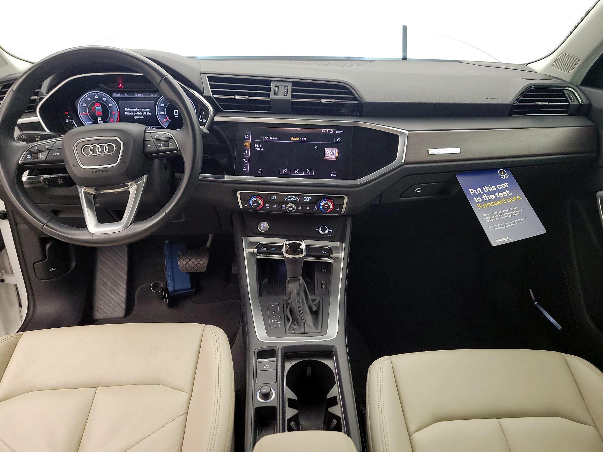 Thumbnail: 2020 Audi Q3 - 9