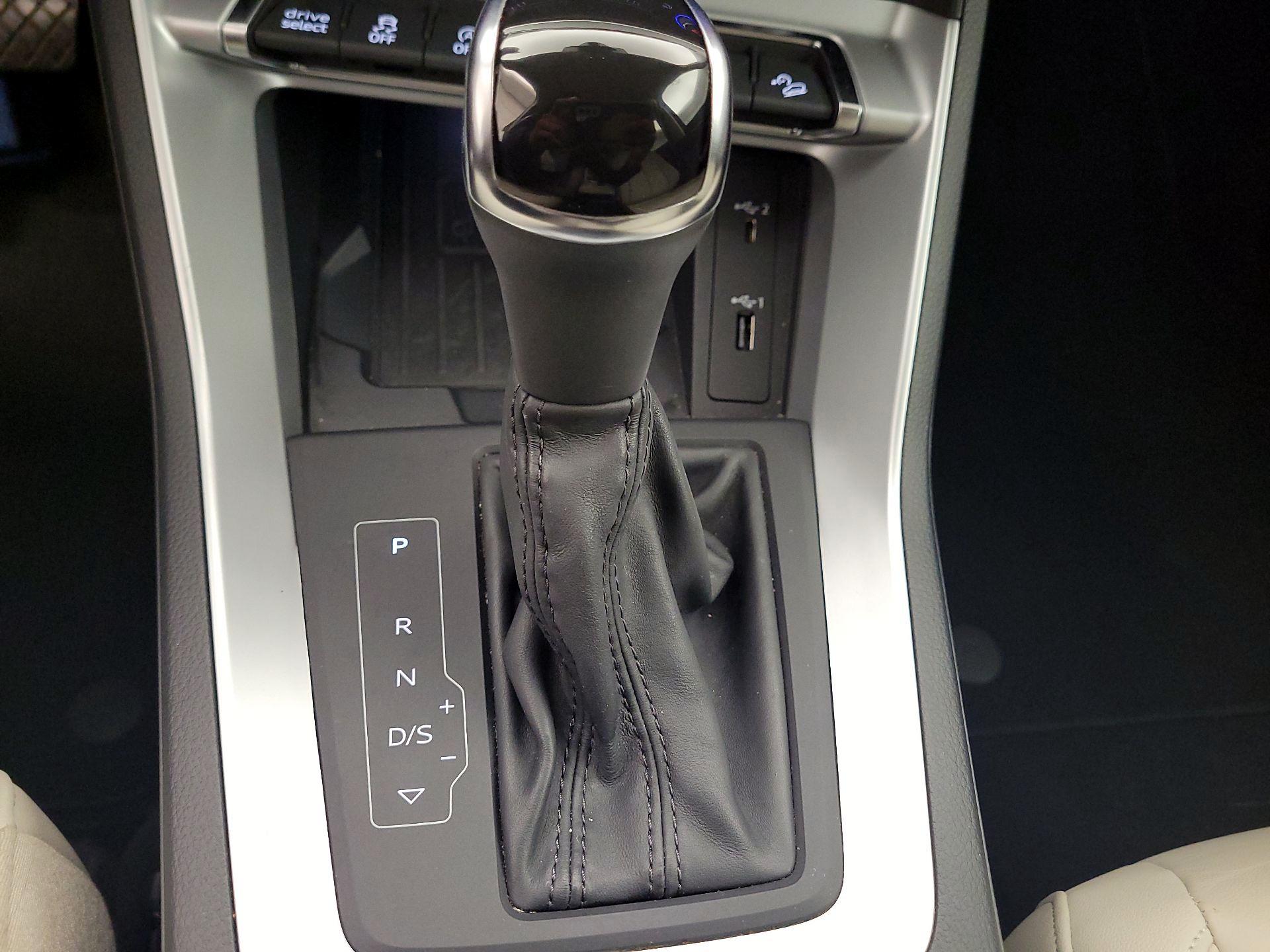 Thumbnail: 2020 Audi Q3 - 15