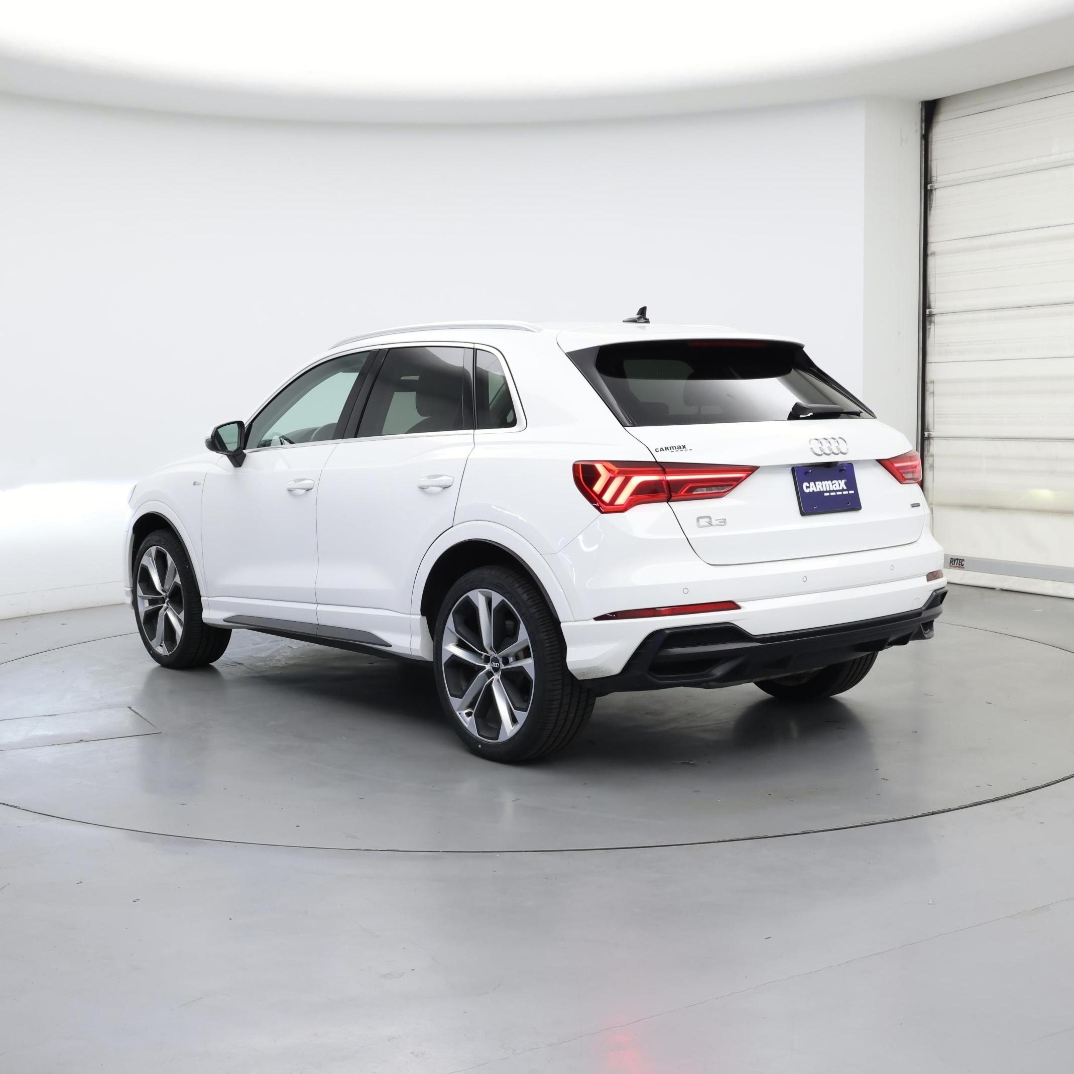 Thumbnail: 2020 Audi Q3 - 2